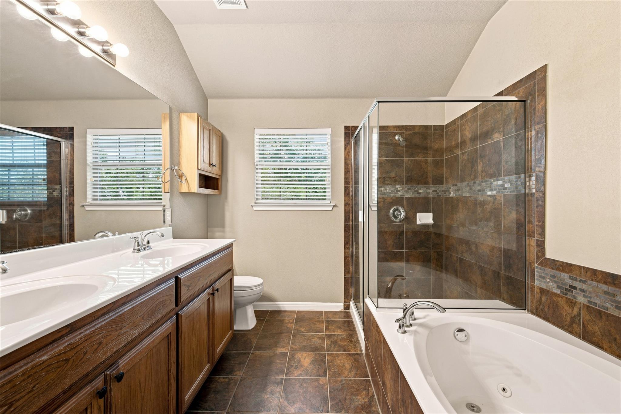2409 Dovetail St Property Photo 19