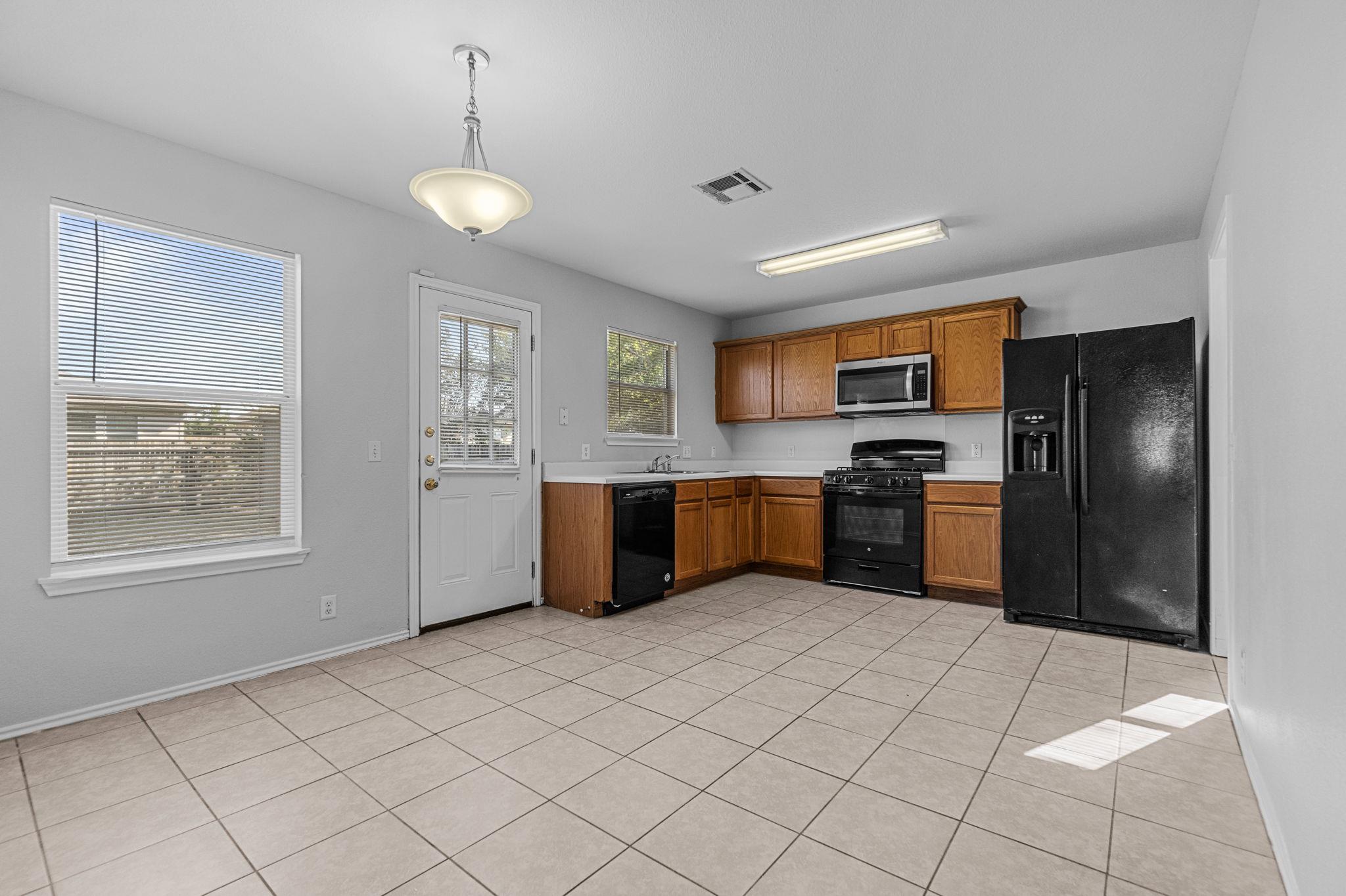 309 Musgrav None Property Photo 8