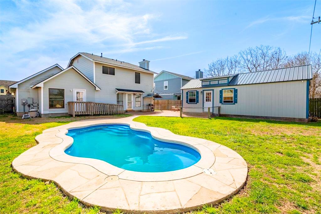3312 Monument Dr Property Photo