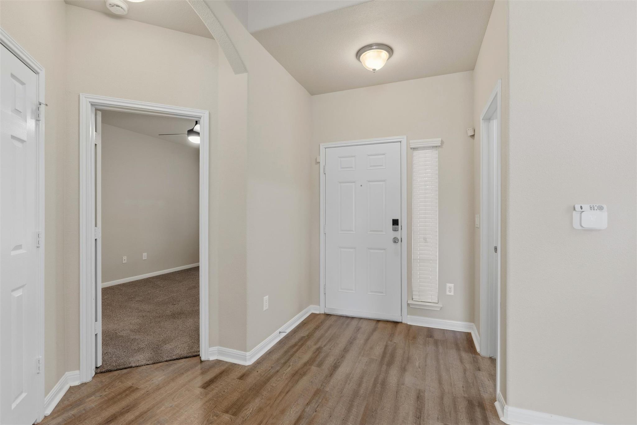 18413 Mammoth Cave Blvd Property Photo 3