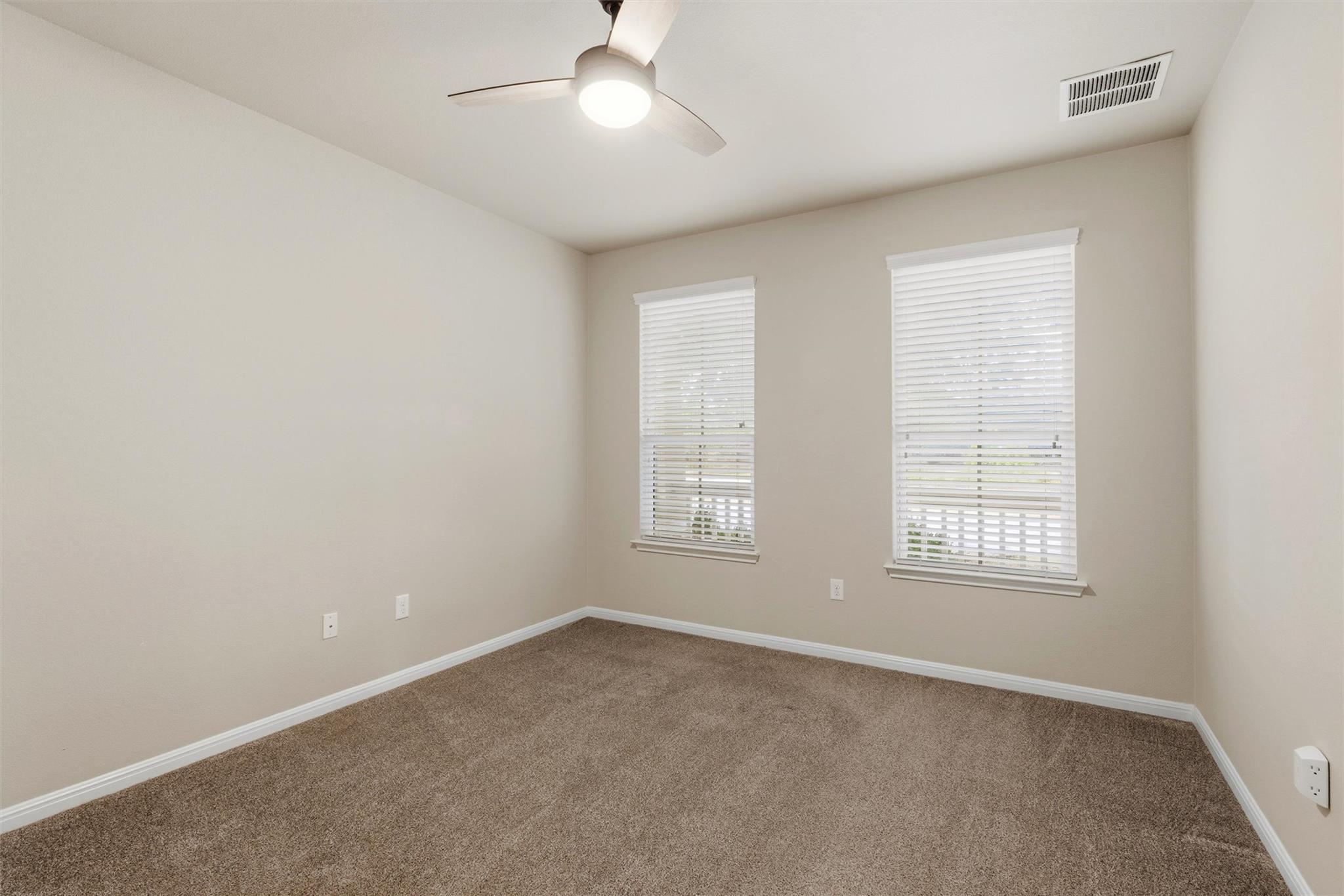 18413 Mammoth Cave Blvd Property Photo 12