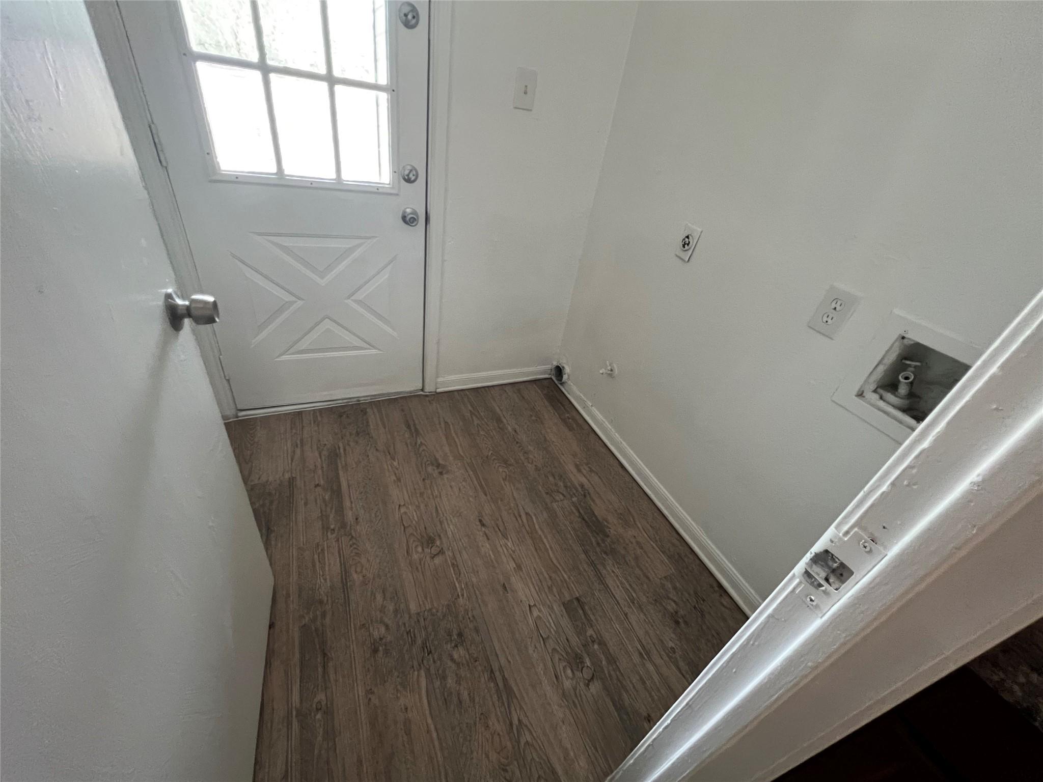 1917 Margalene Way Property Photo 9