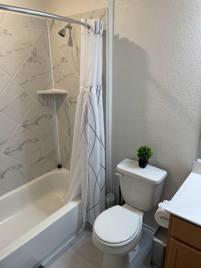 7702 Libretto Ln Property Photo 14