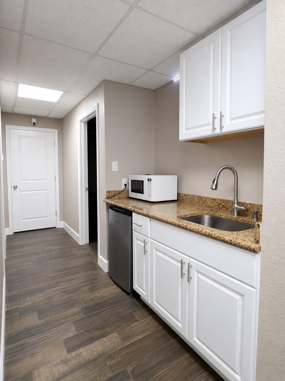 13740 N Research Blvd #8 Property Photo 13