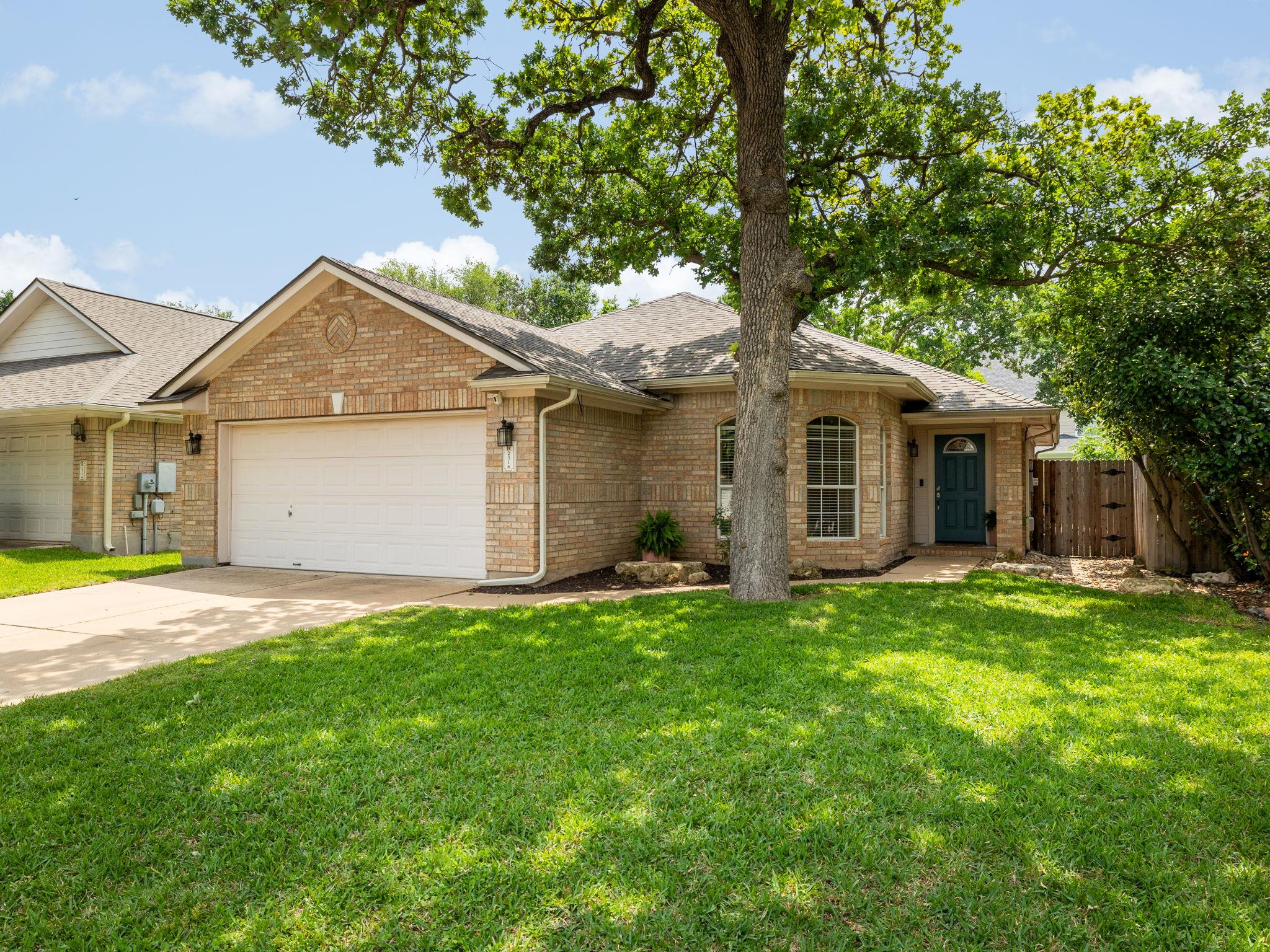 2316 Clover Ridge DR Property Photo 1
