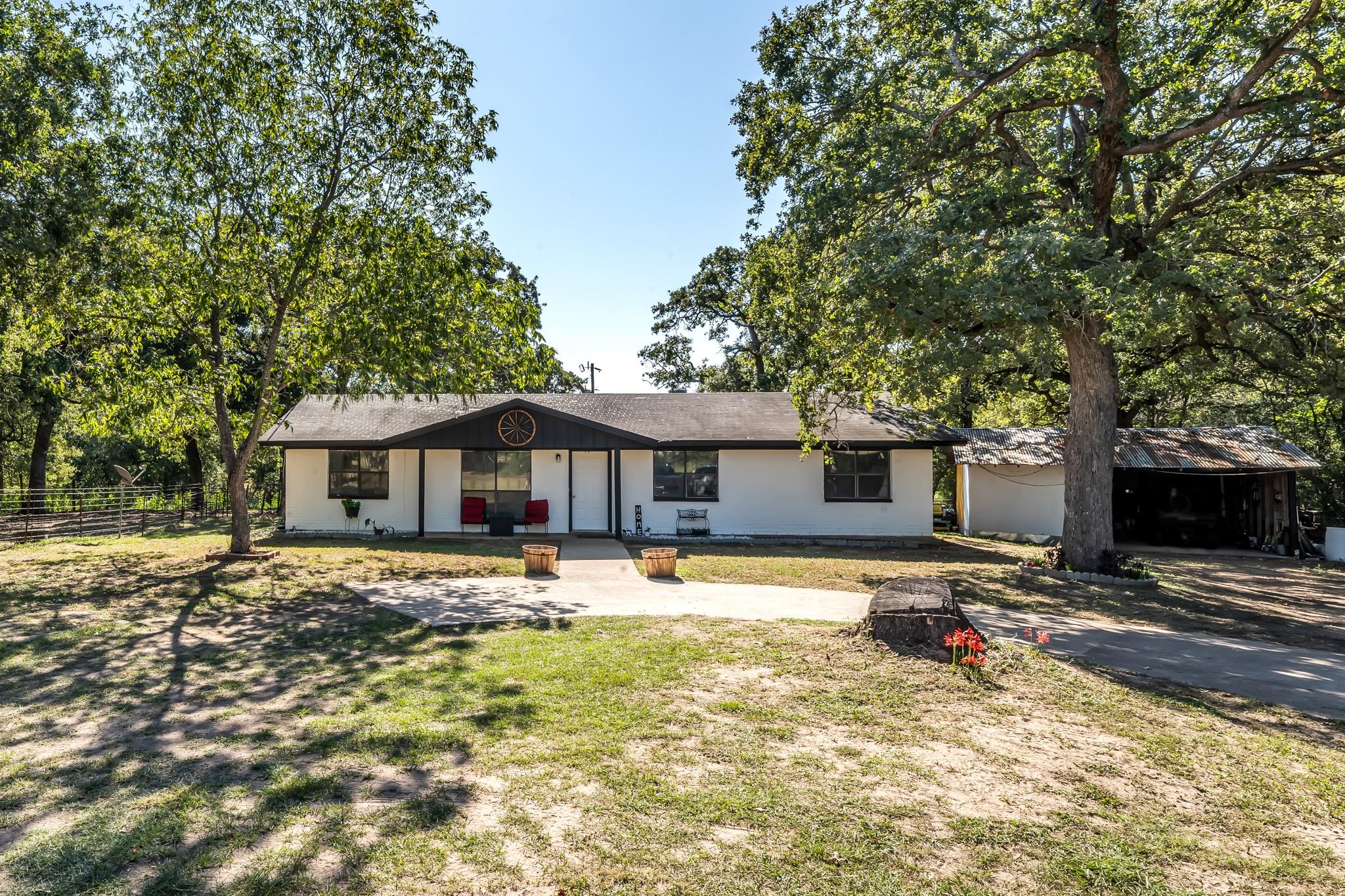 9623 County Road 347 Property Photo