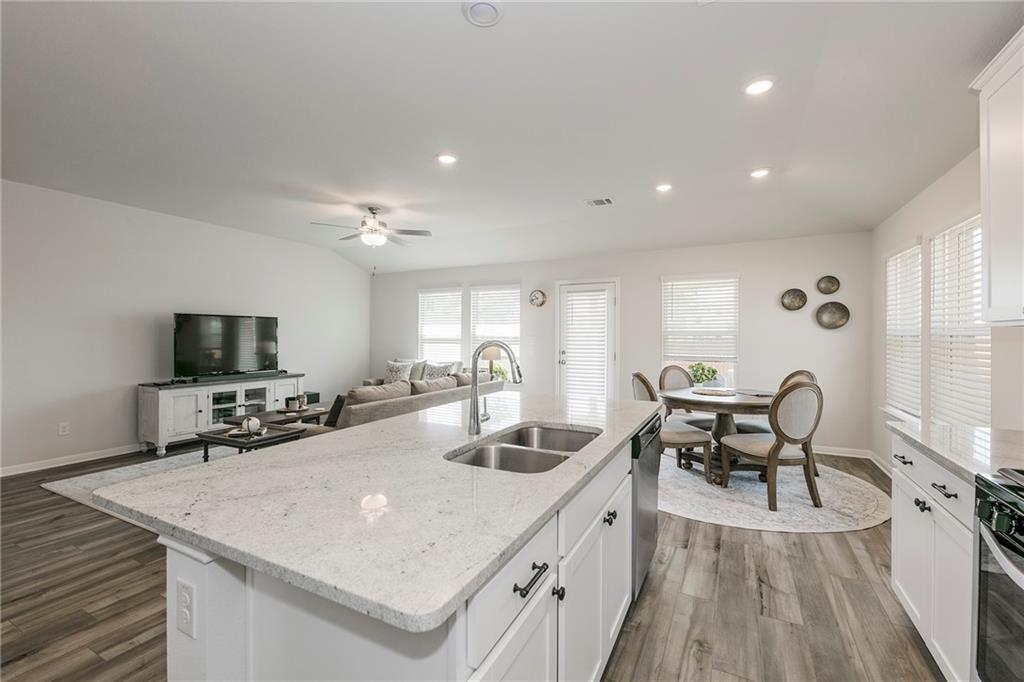 1404 Deering Run Property Photo 3