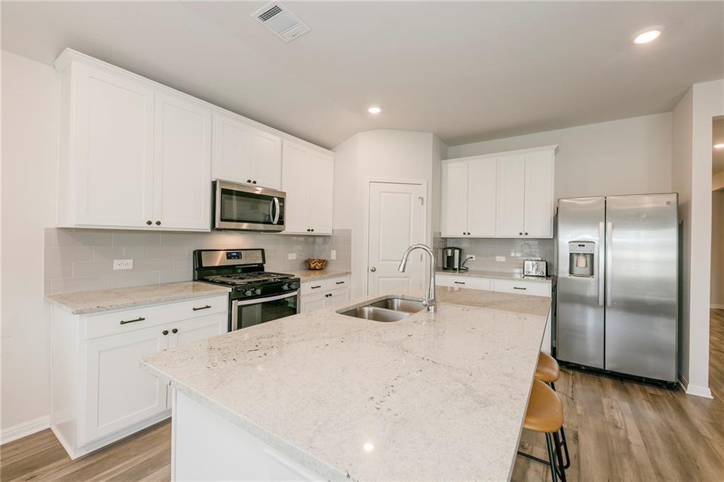 1404 Deering Run Property Photo 7