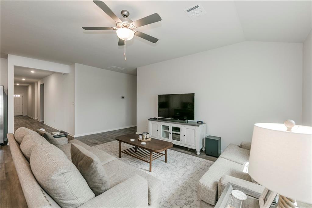1404 Deering Run Property Photo 9