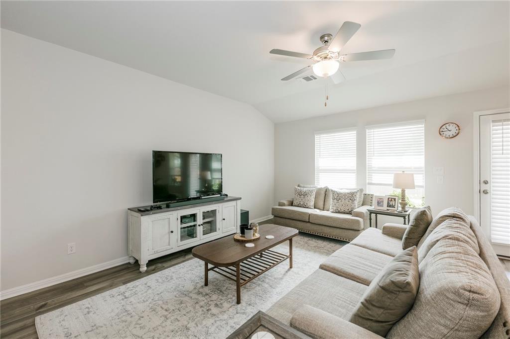 1404 Deering Run Property Photo 10