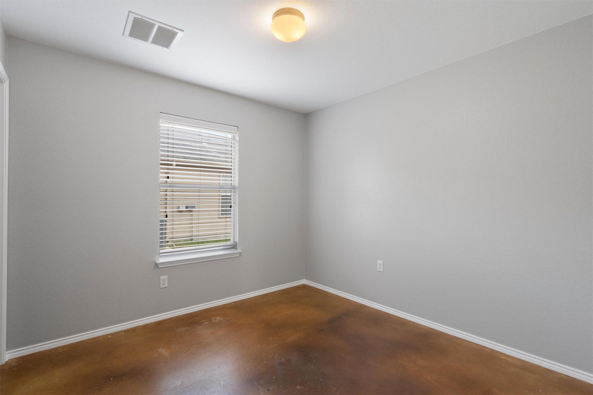 9009 Southwick Dr Property Photo 22