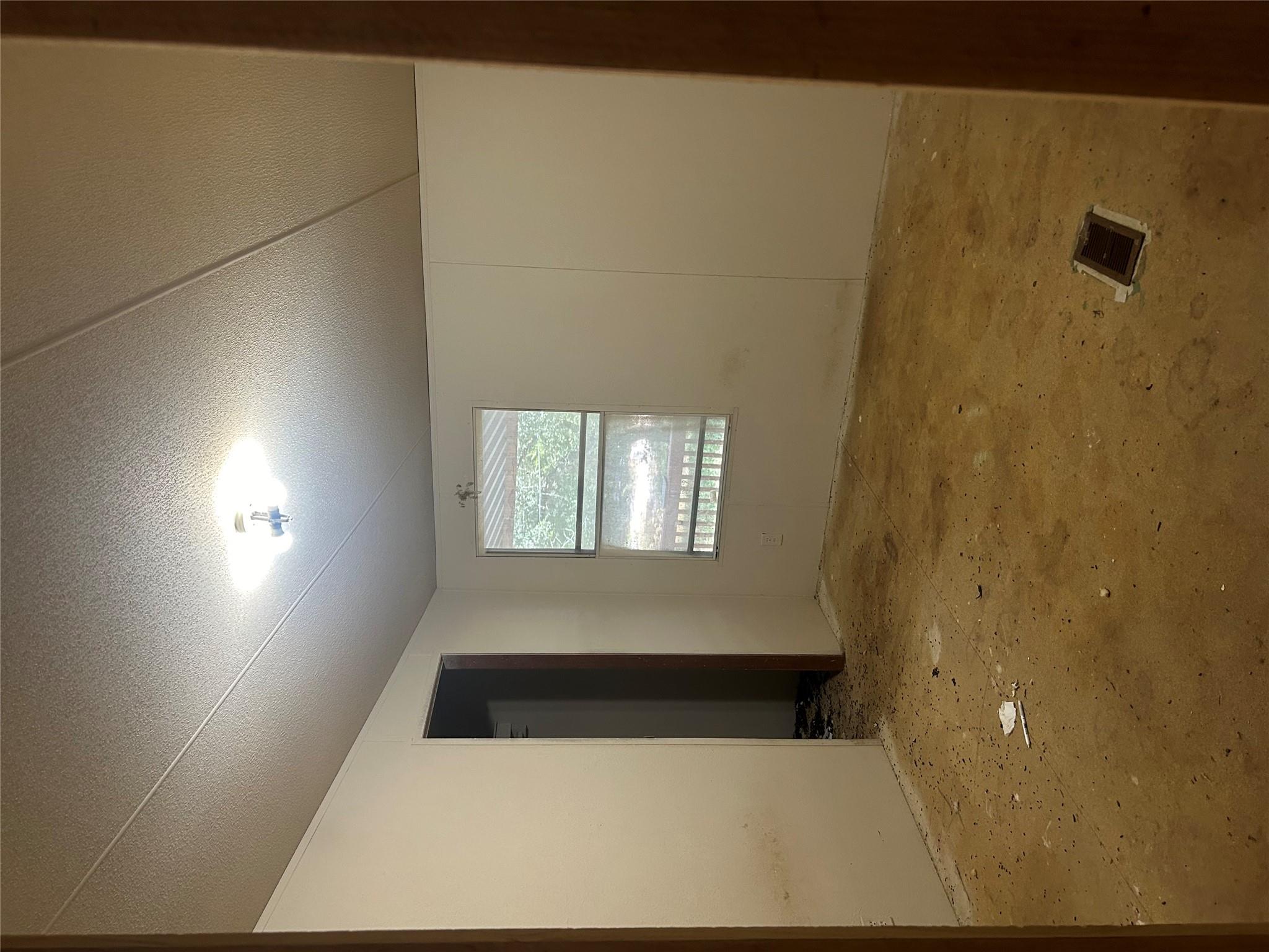 5729 N Highway 183 None Property Photo 14