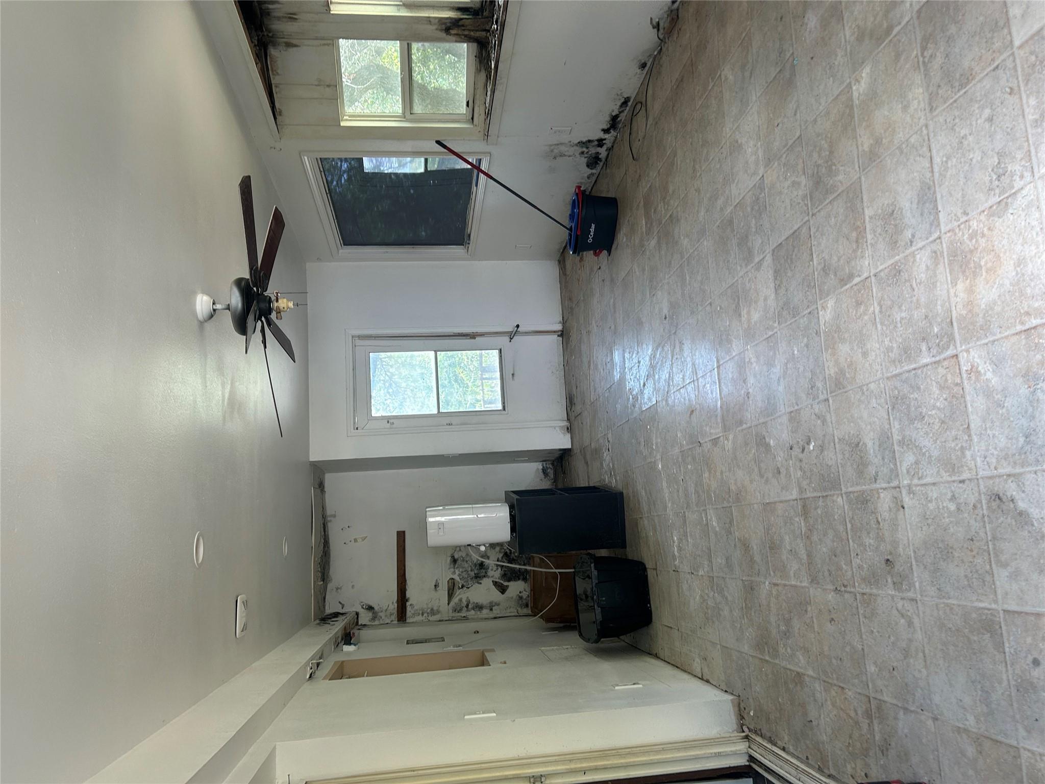 5729 N Highway 183 None Property Photo 19