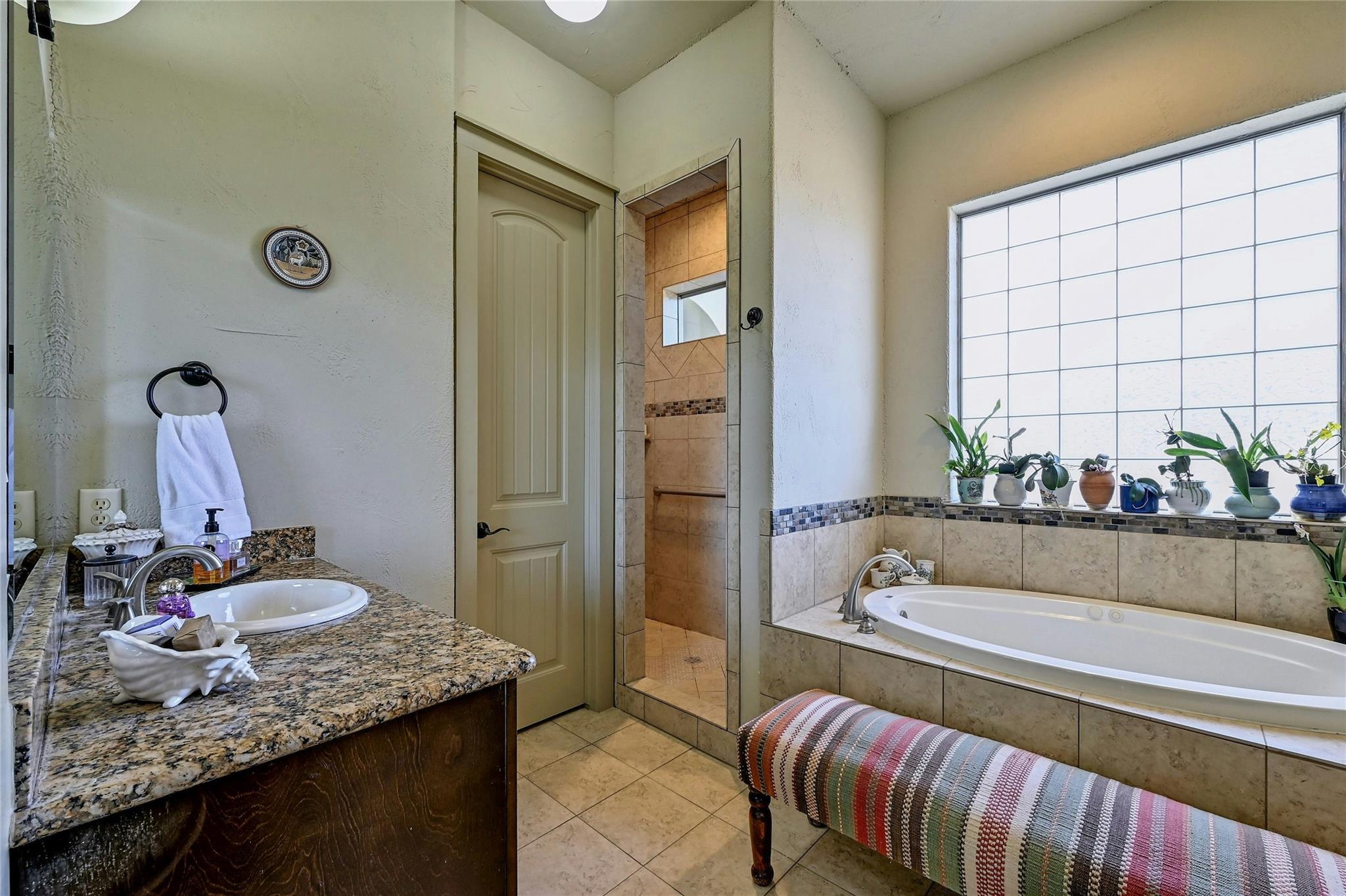 102 Maravilla Way Property Photo 13