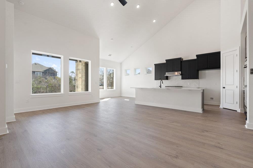2303 Cantata Cv Property Photo 3