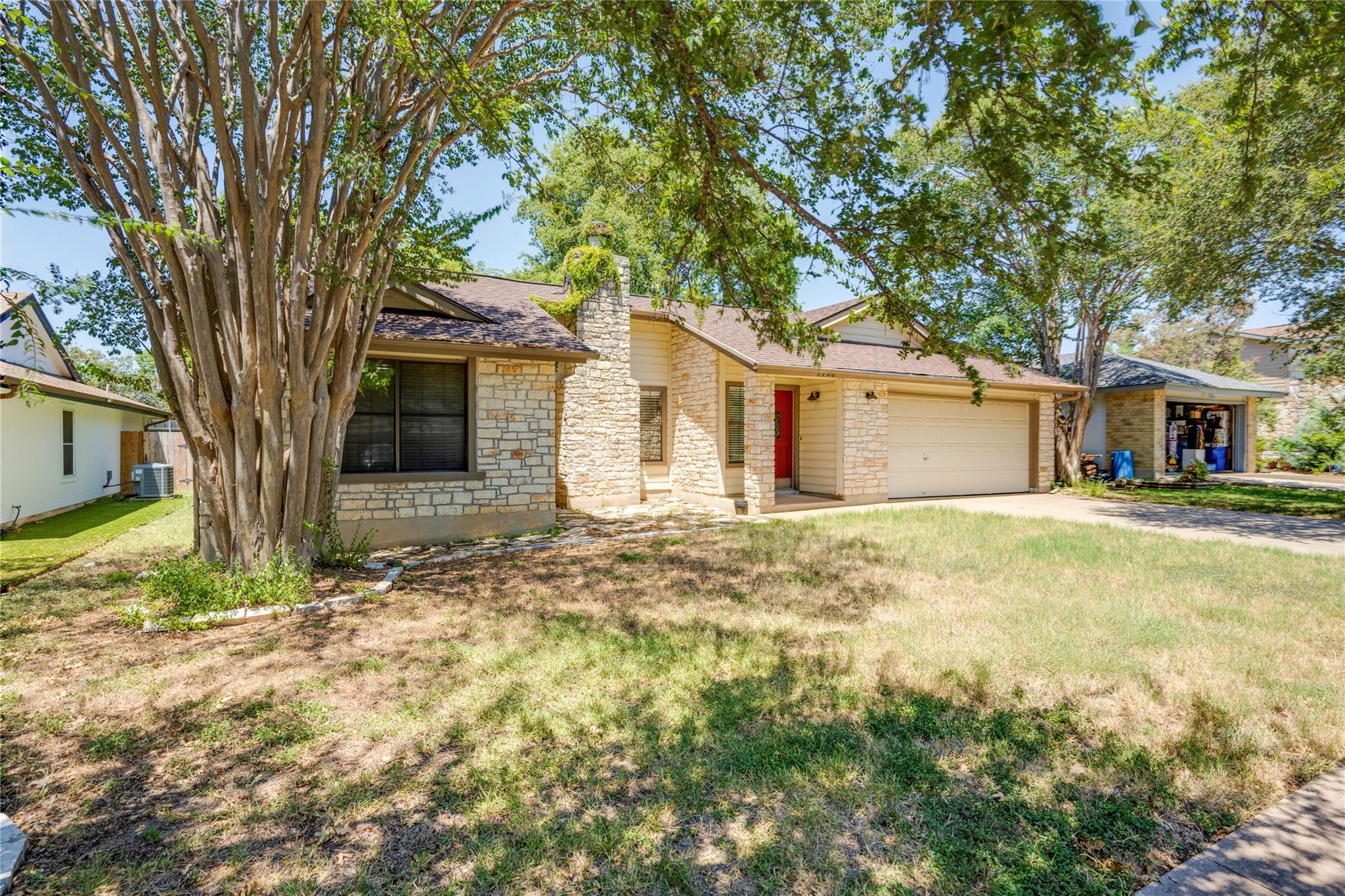1708 Wild Horse Ln Property Photo 3