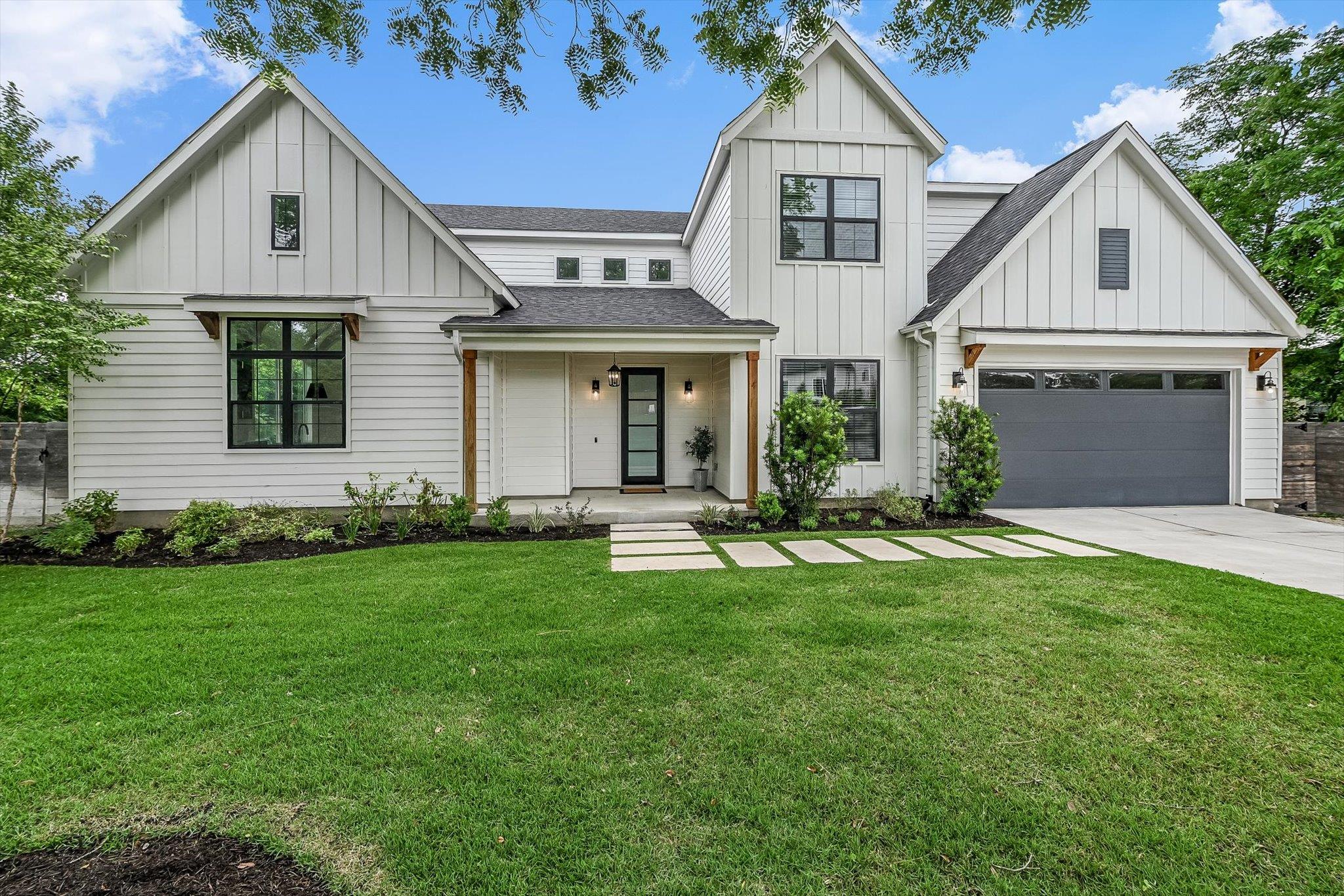 1105 Lipan Trl Property Photo