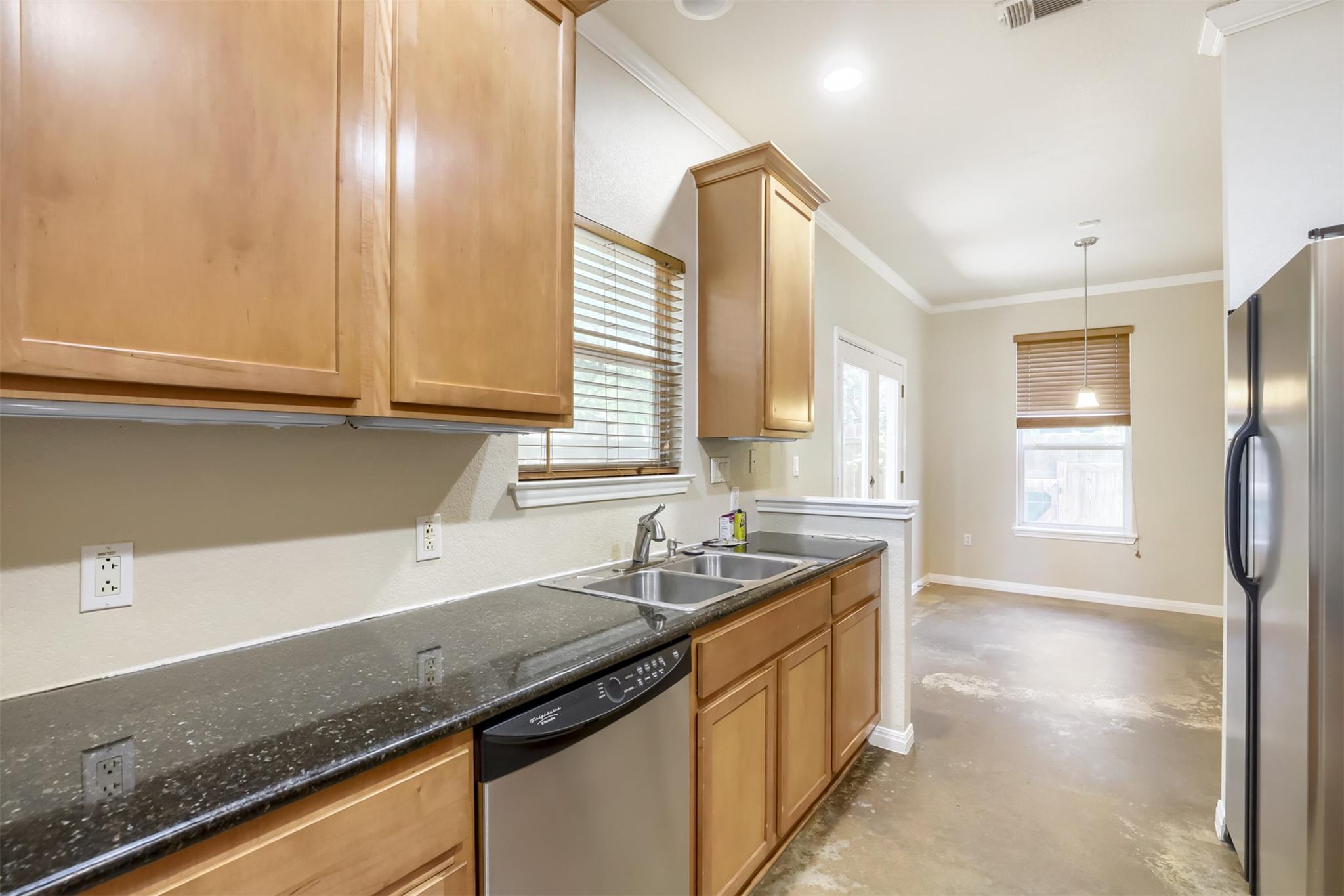 15314 Oklahoma St Property Photo 4