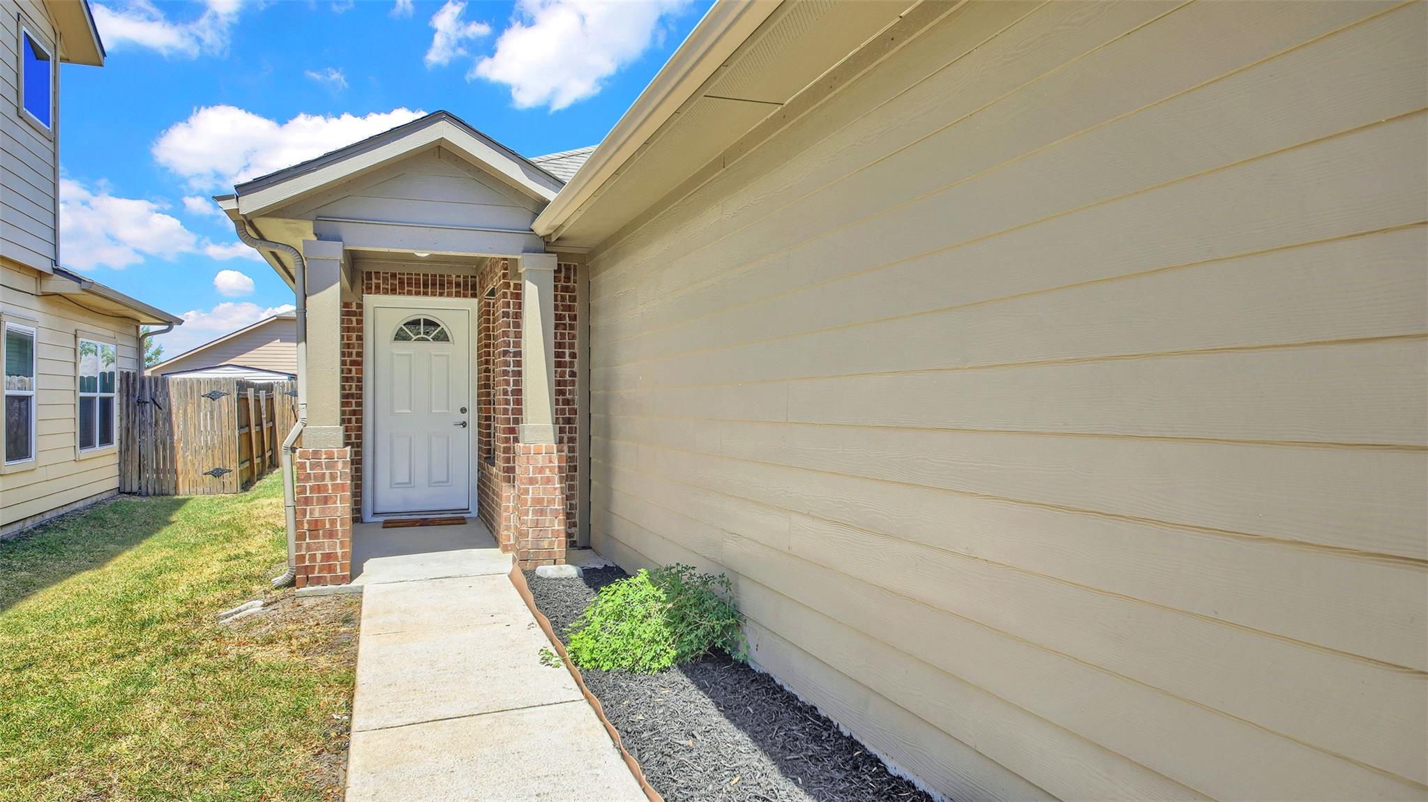 14408 Boudin Ct Property Photo 3