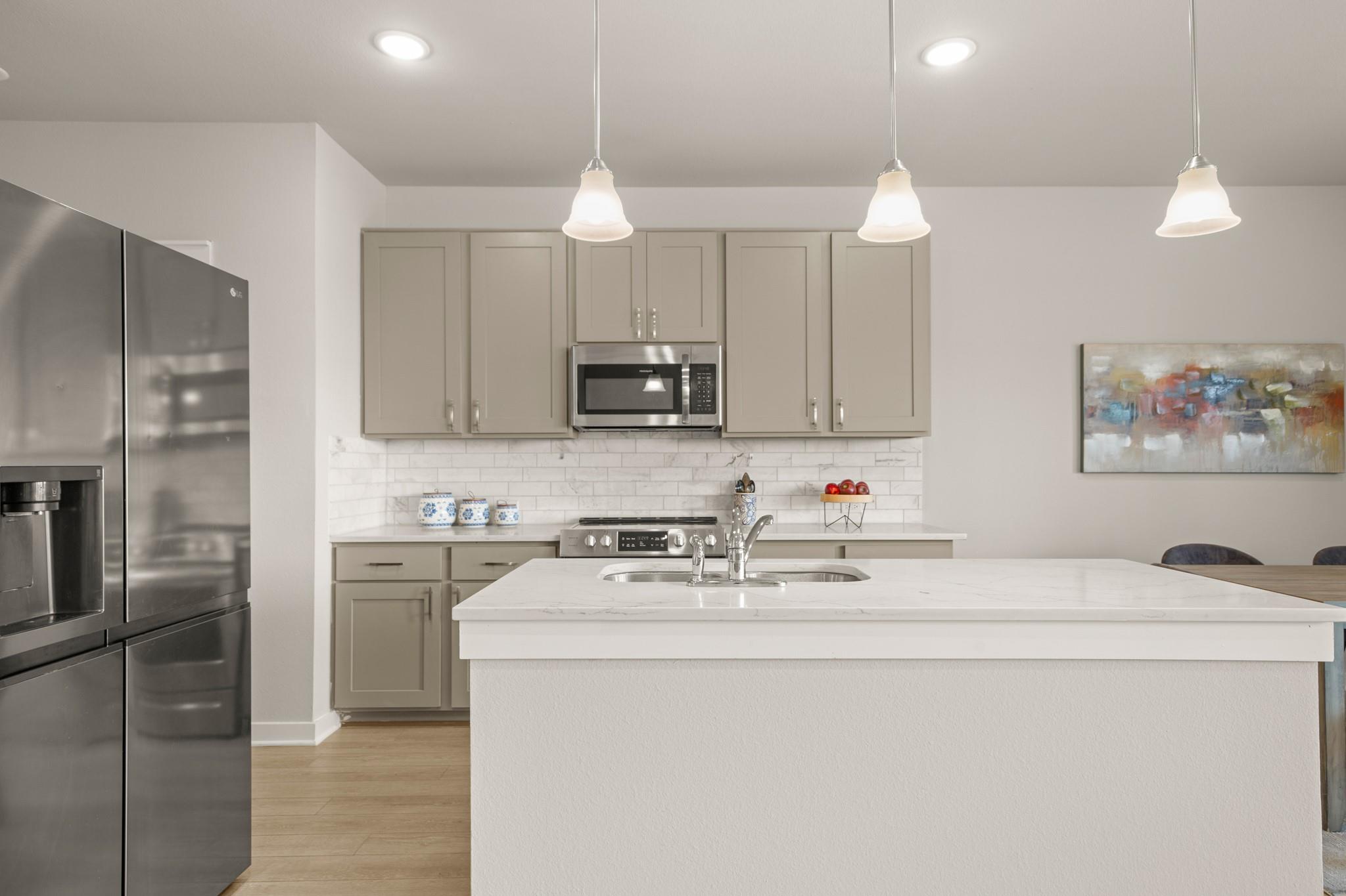 253 Fieldwood Dr #b Property Photo 8