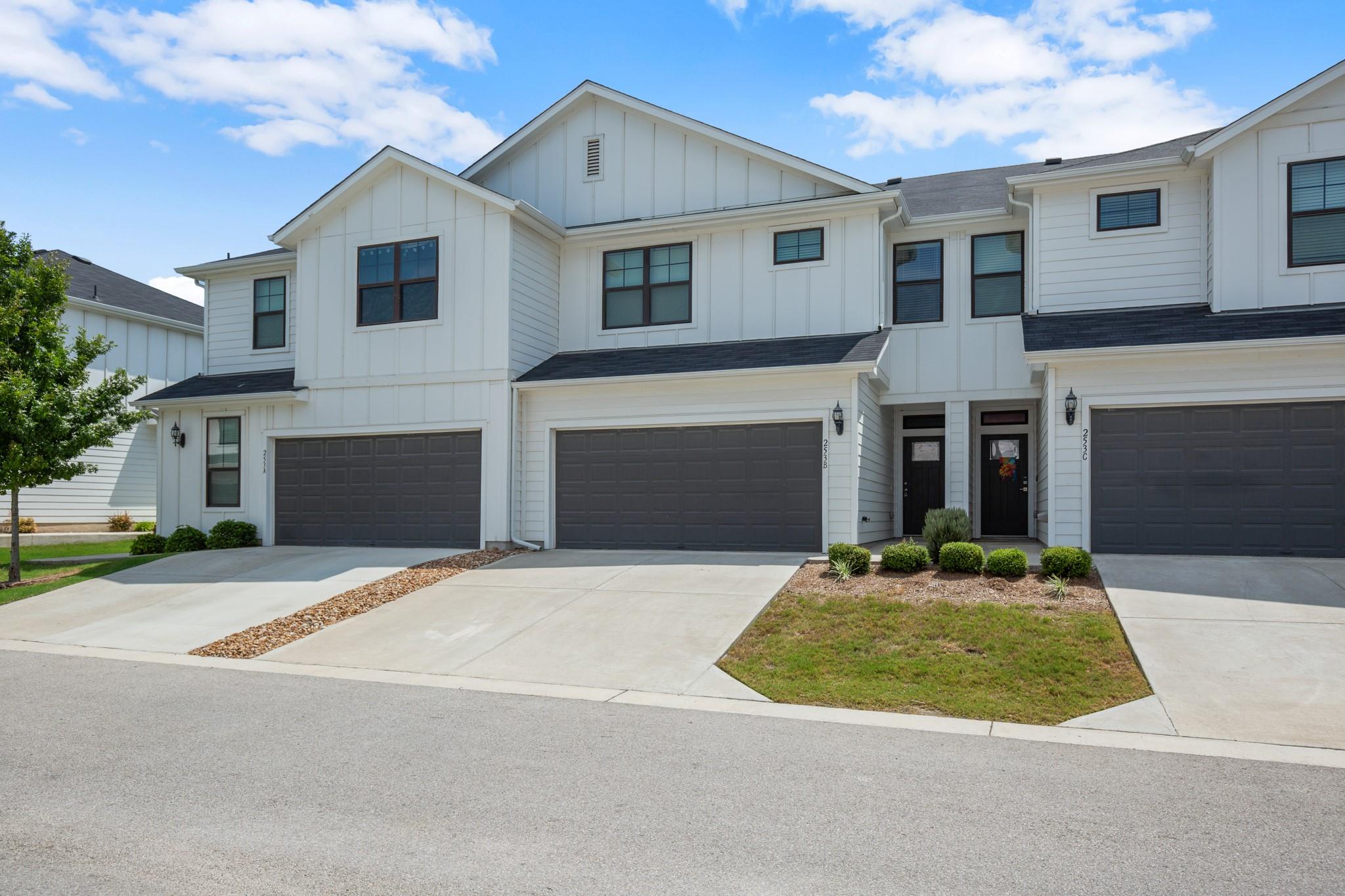 253 Fieldwood Dr #b Property Photo 24
