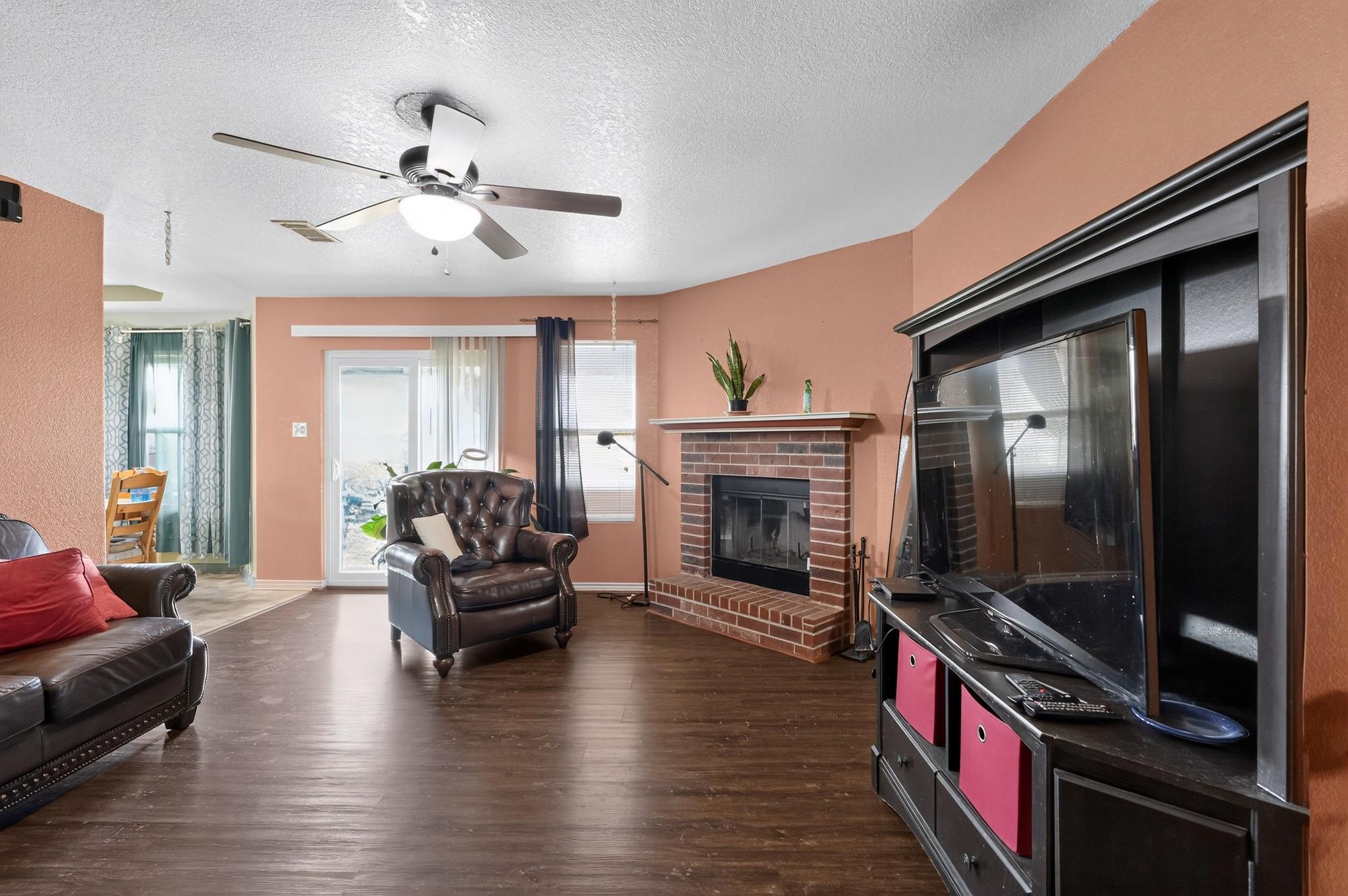 1704 Prestige Loop Property Photo 6