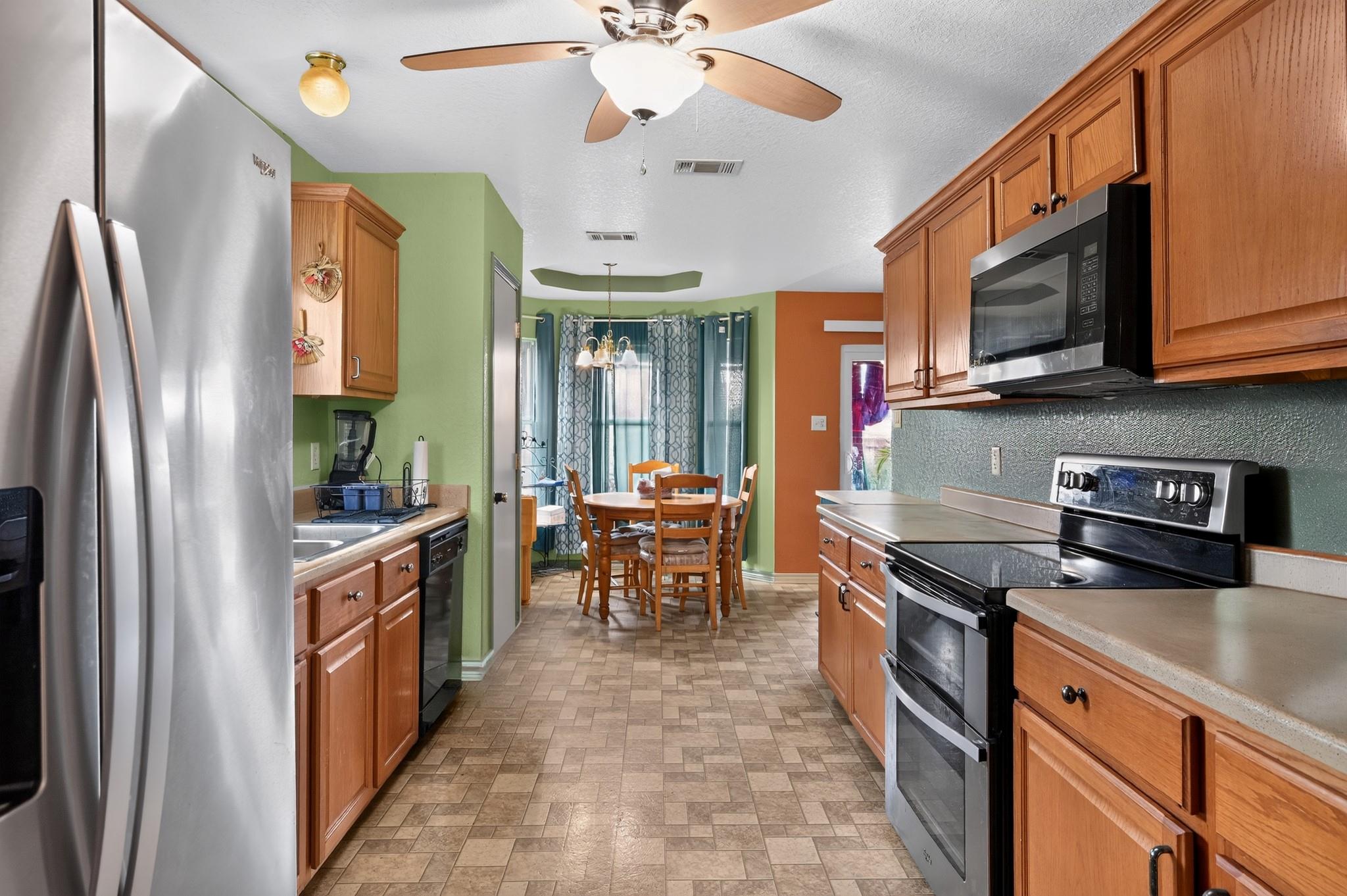 1704 Prestige Loop Property Photo 13