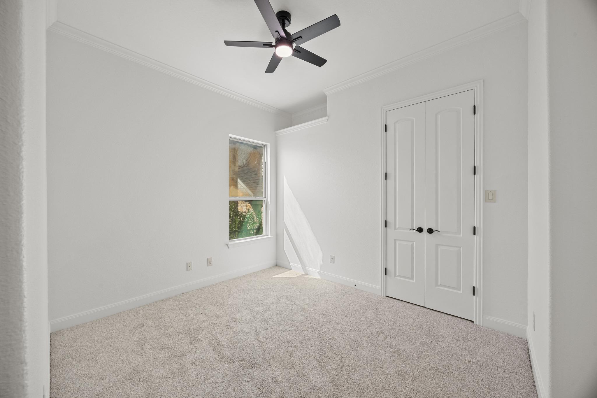4522 Miraval Loop Property Photo 9