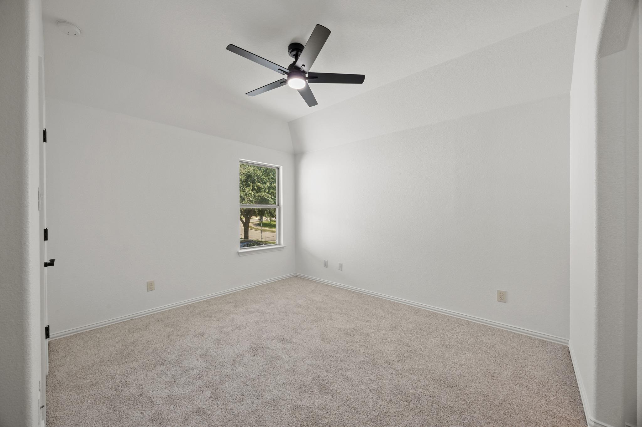4522 Miraval Loop Property Photo 23