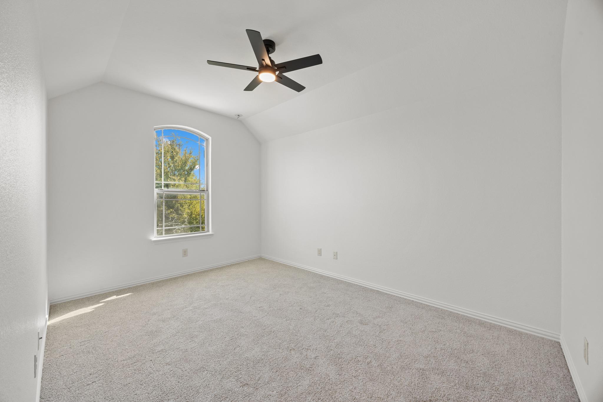4522 Miraval Loop Property Photo 25