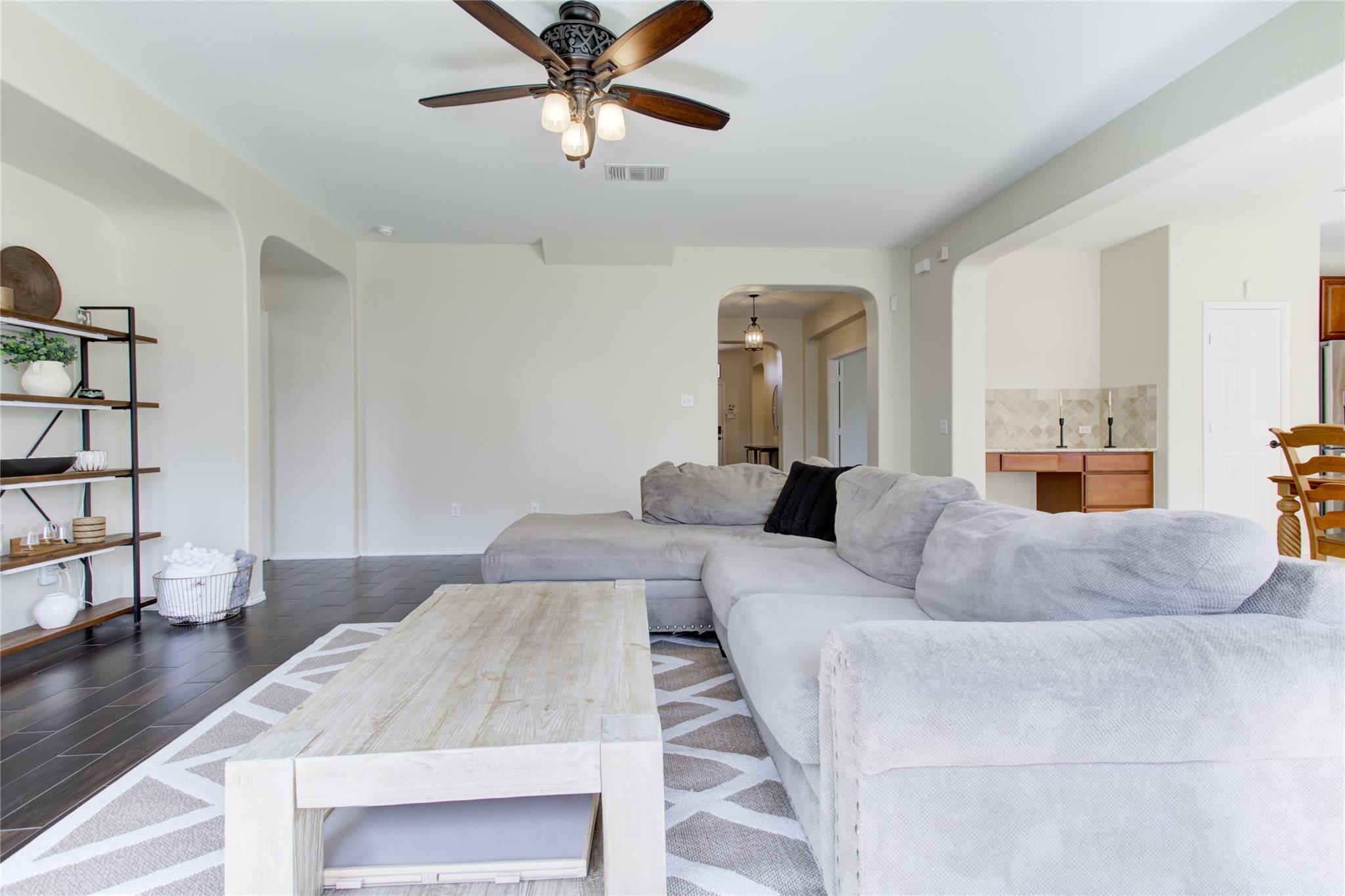 920 Autumn Sage Way Property Photo 14