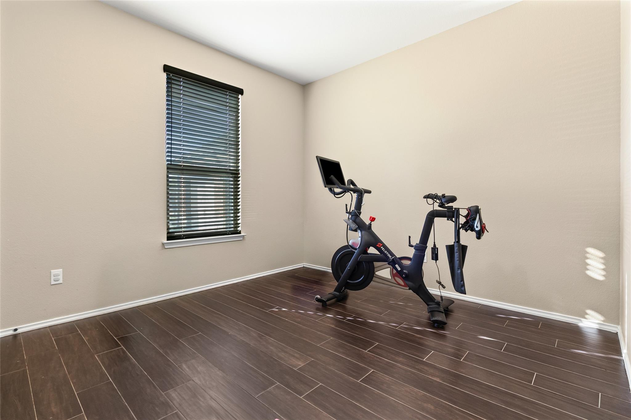 920 Autumn Sage Way Property Photo 26