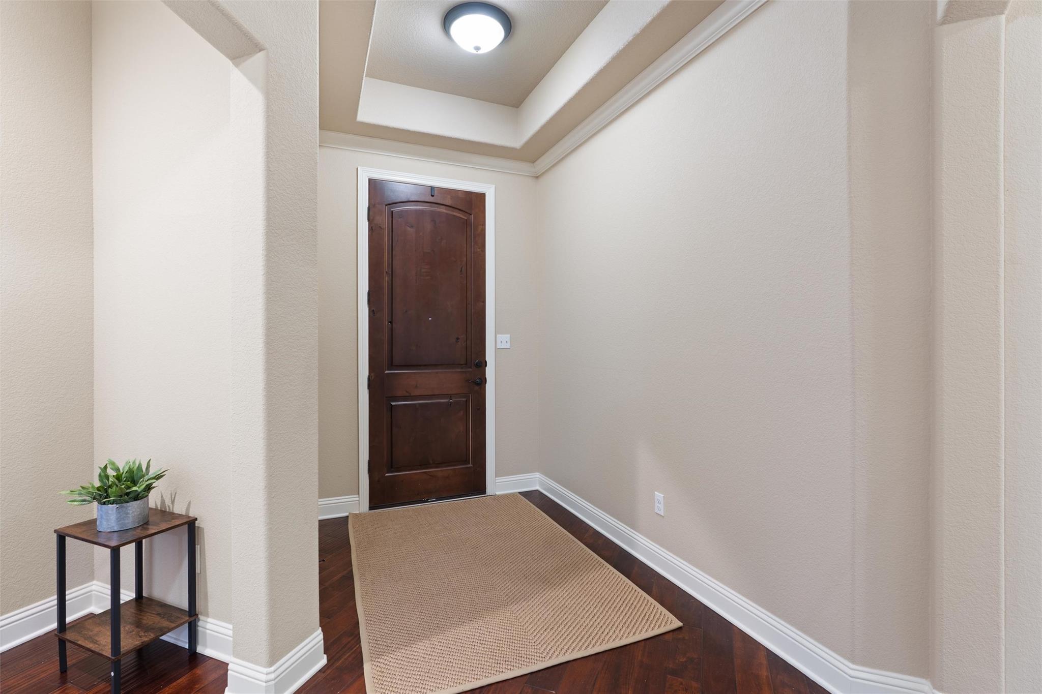 1913 Harvest Dance Dr Property Photo 3