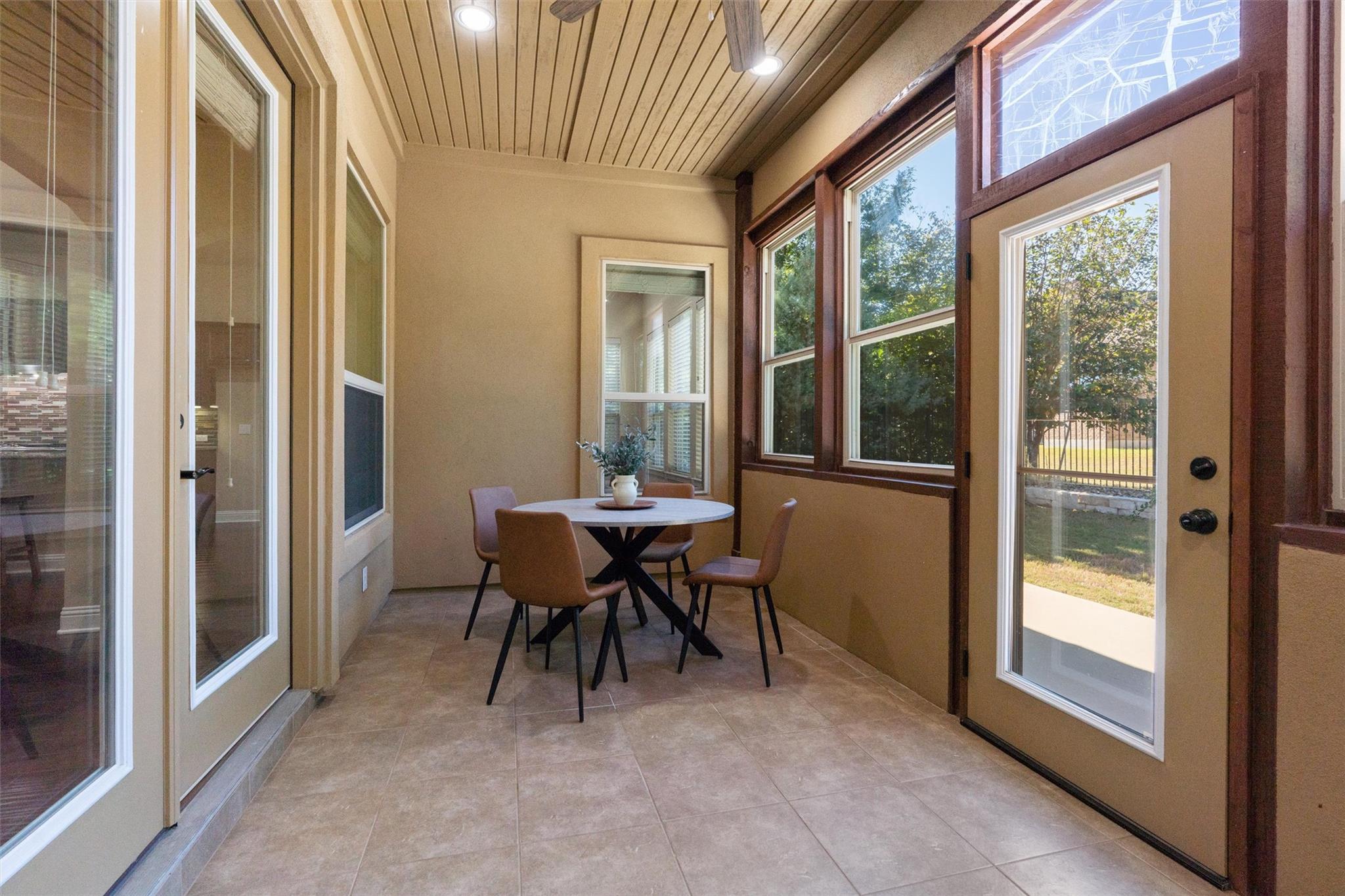 1913 Harvest Dance Dr Property Photo 29