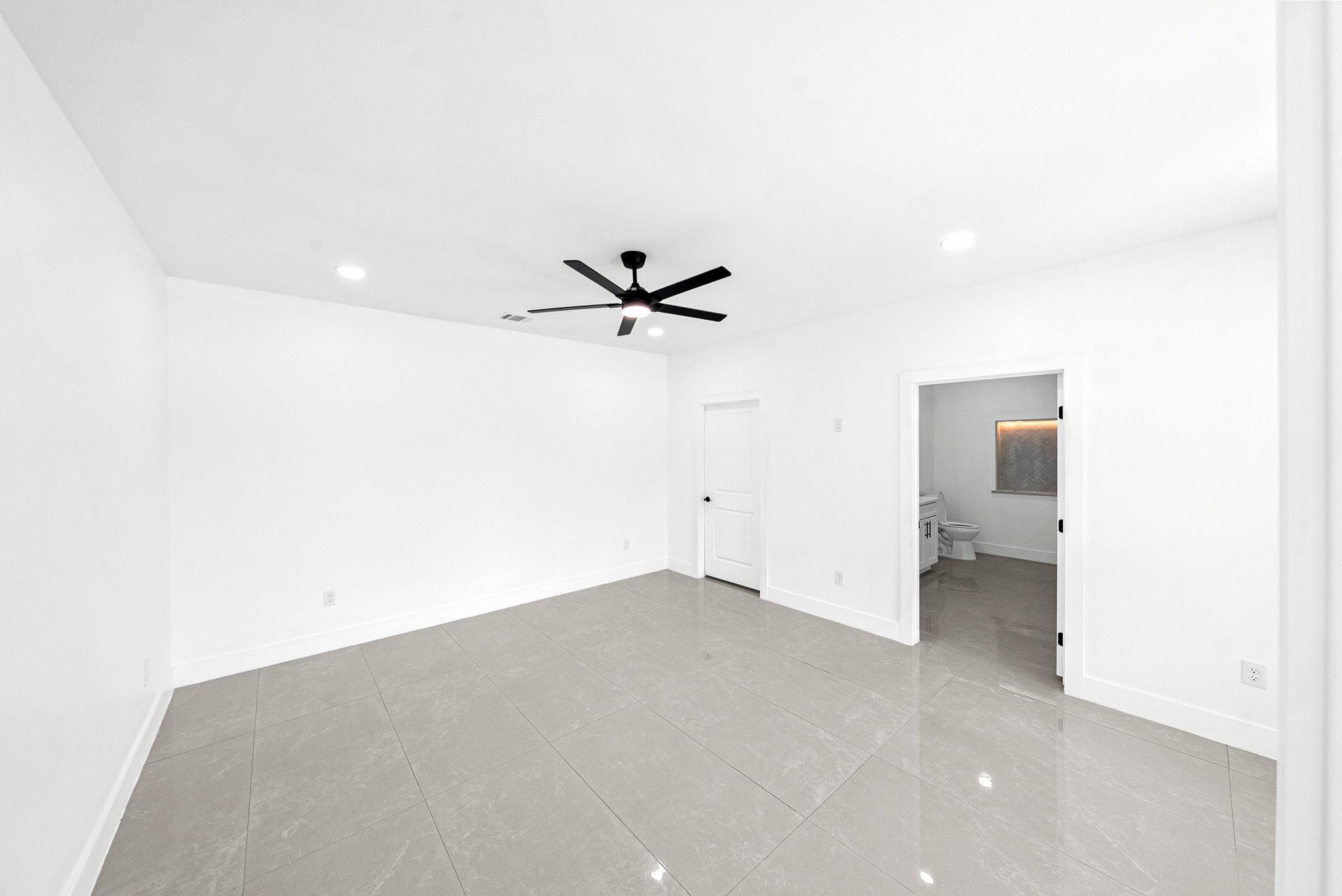 7166 Newman Blvd Property Photo 17