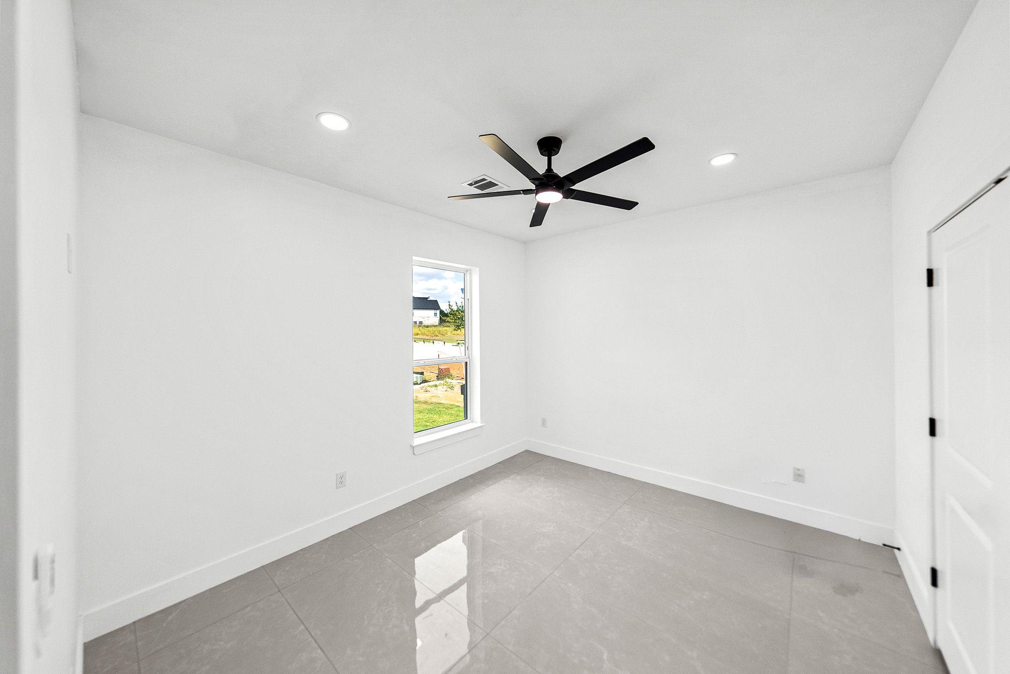 7166 Newman Blvd Property Photo 28