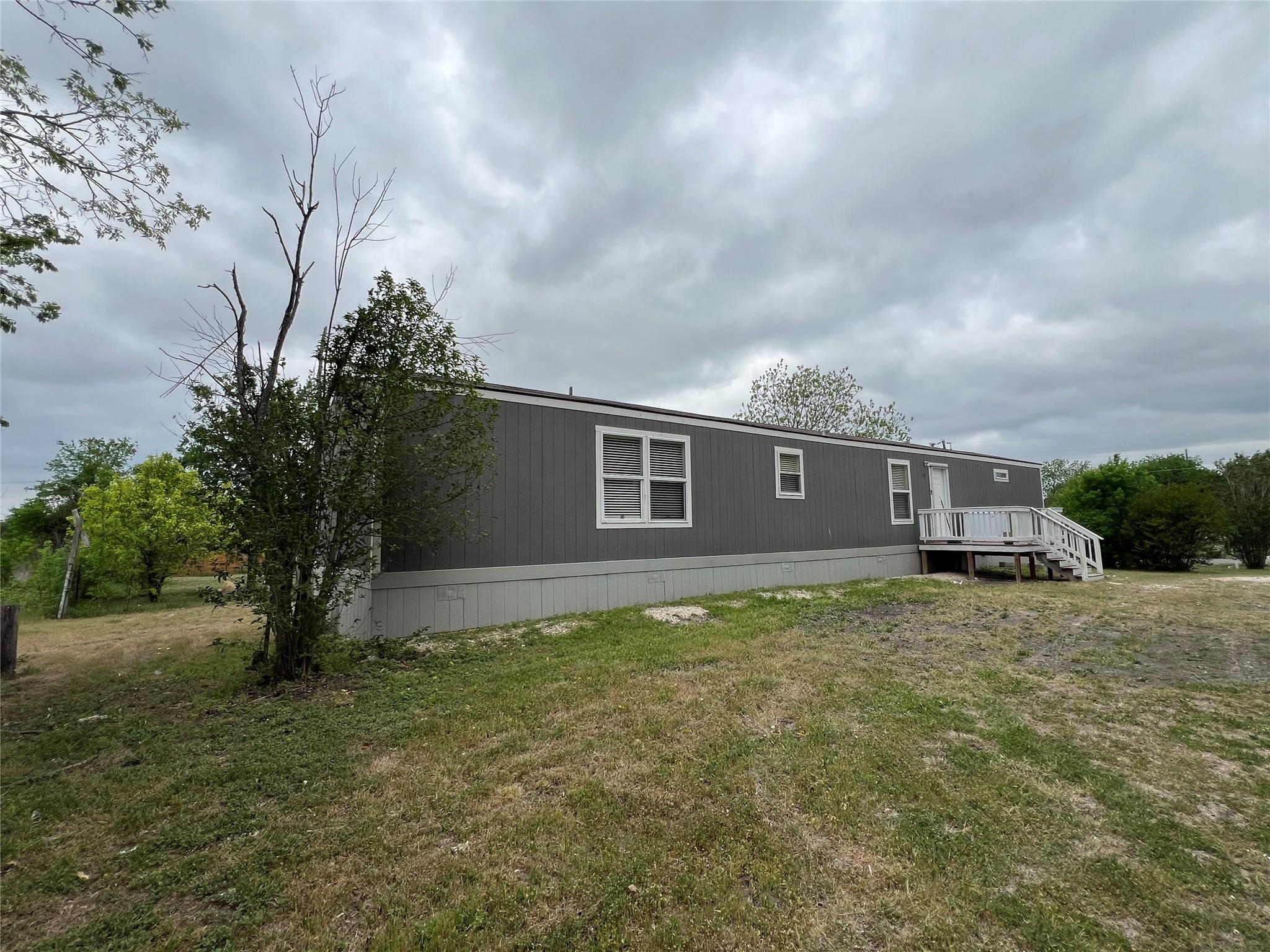 137 2nd Ave Property Photo