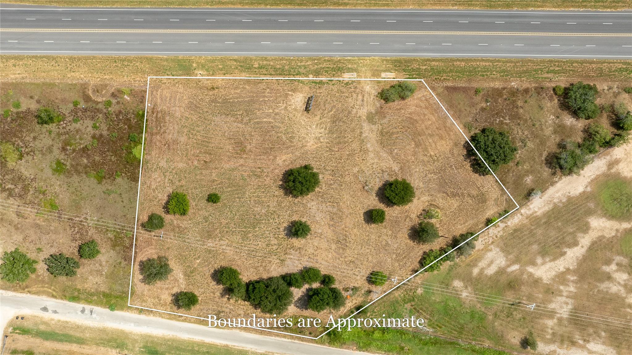 2063 N Magnolia Ave Property Photo 2