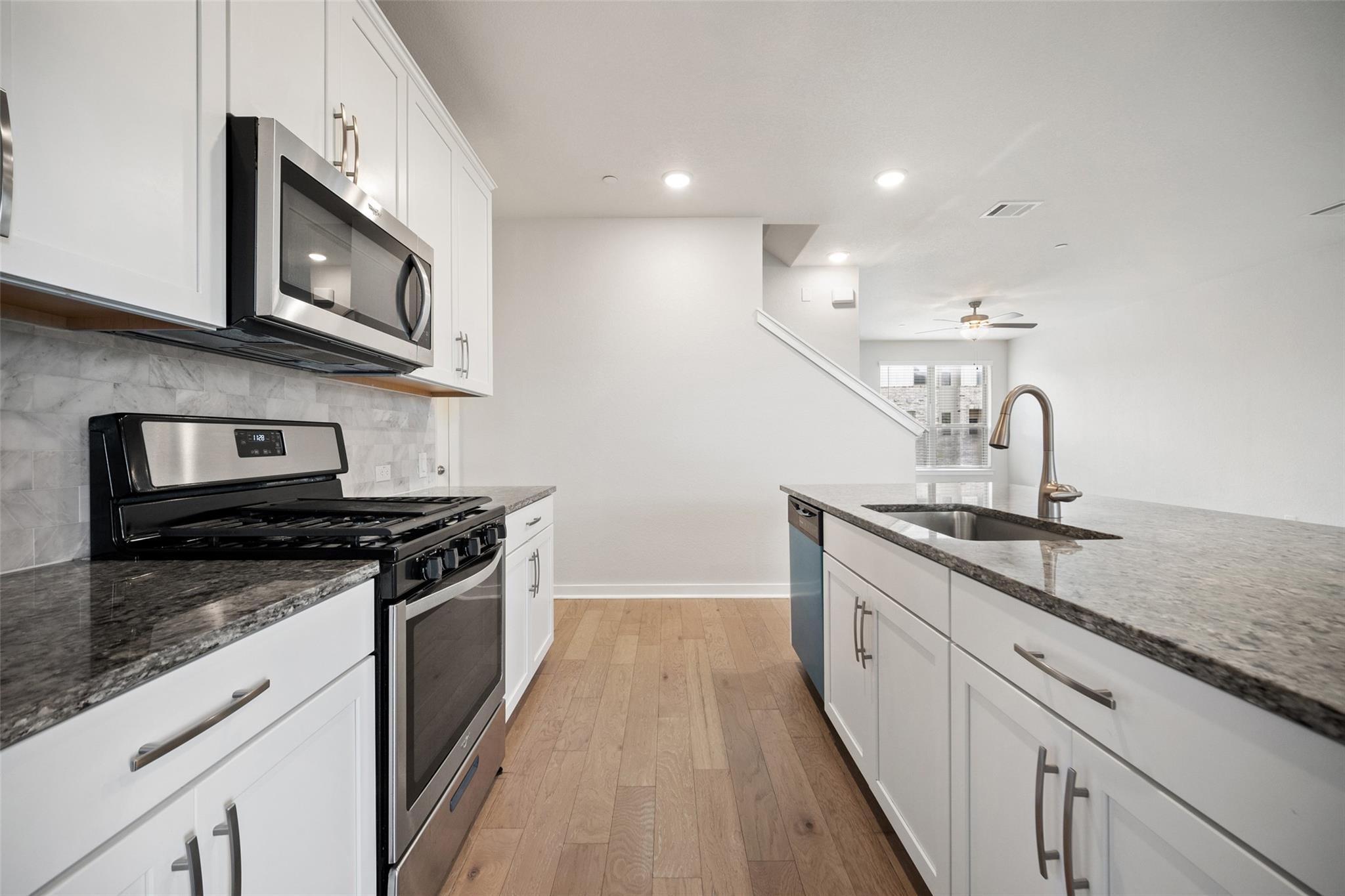 2500 Forest Creek Dr #603 Property Photo 5