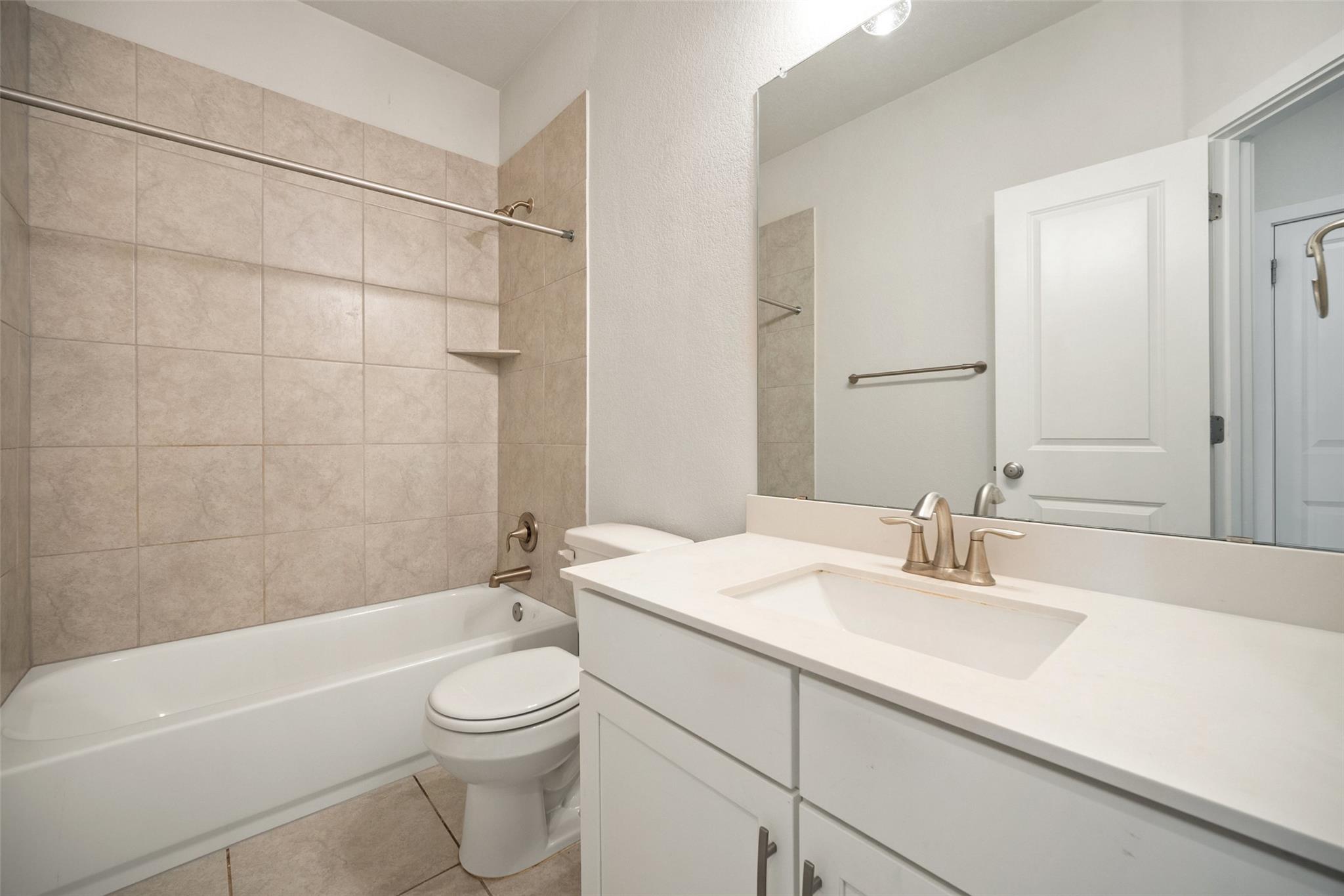 2500 Forest Creek Dr #603 Property Photo 13