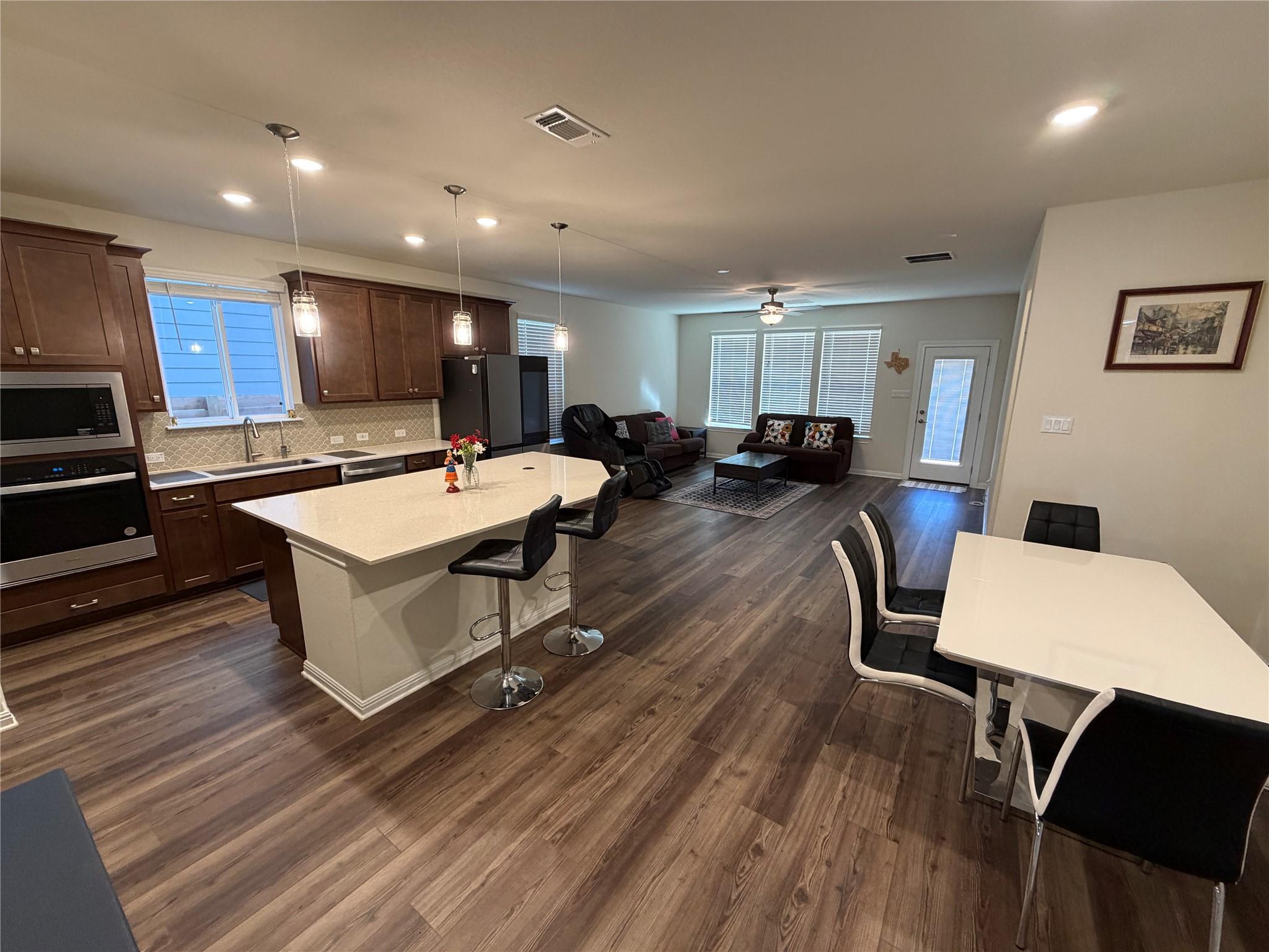 228 Regatta Trl Property Photo 2