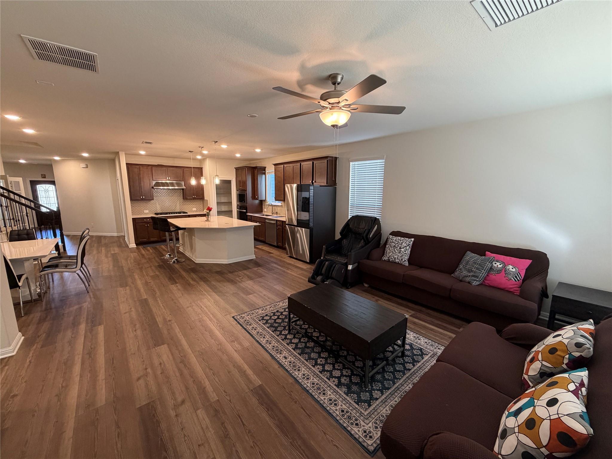 228 Regatta Trl Property Photo 4