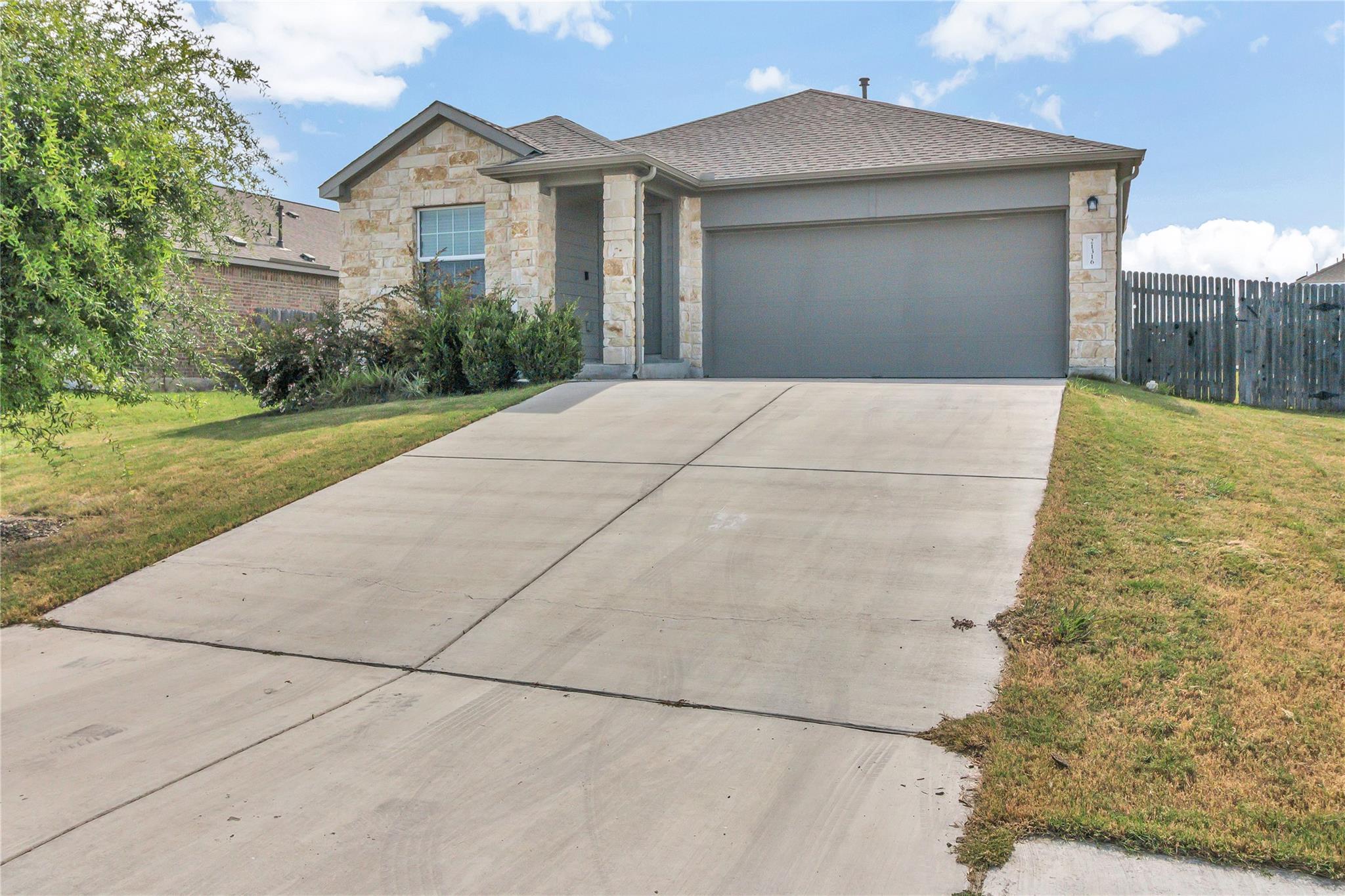 21316 Quick Fox Dr Property Photo 4