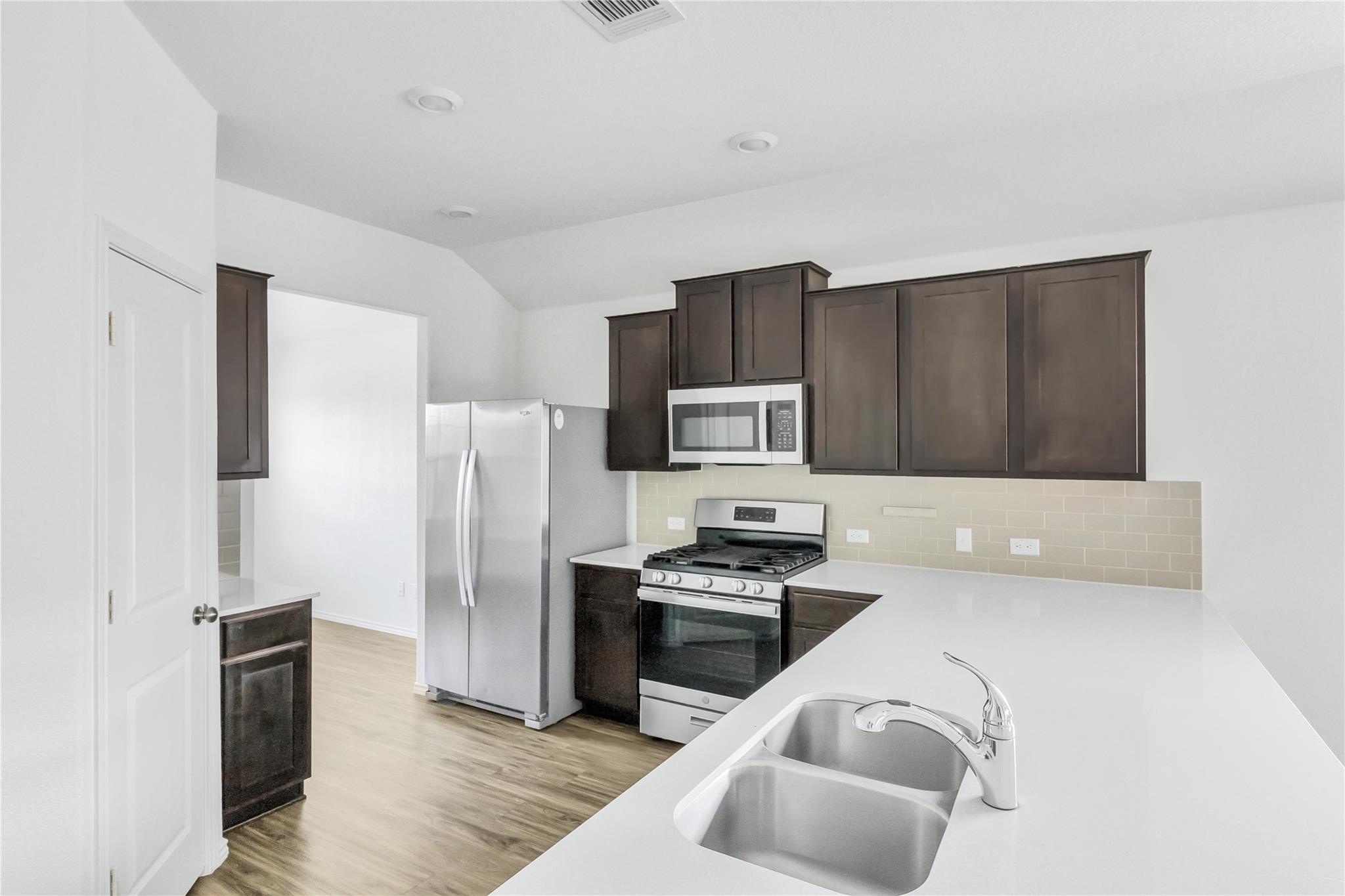 21316 Quick Fox Dr Property Photo 5