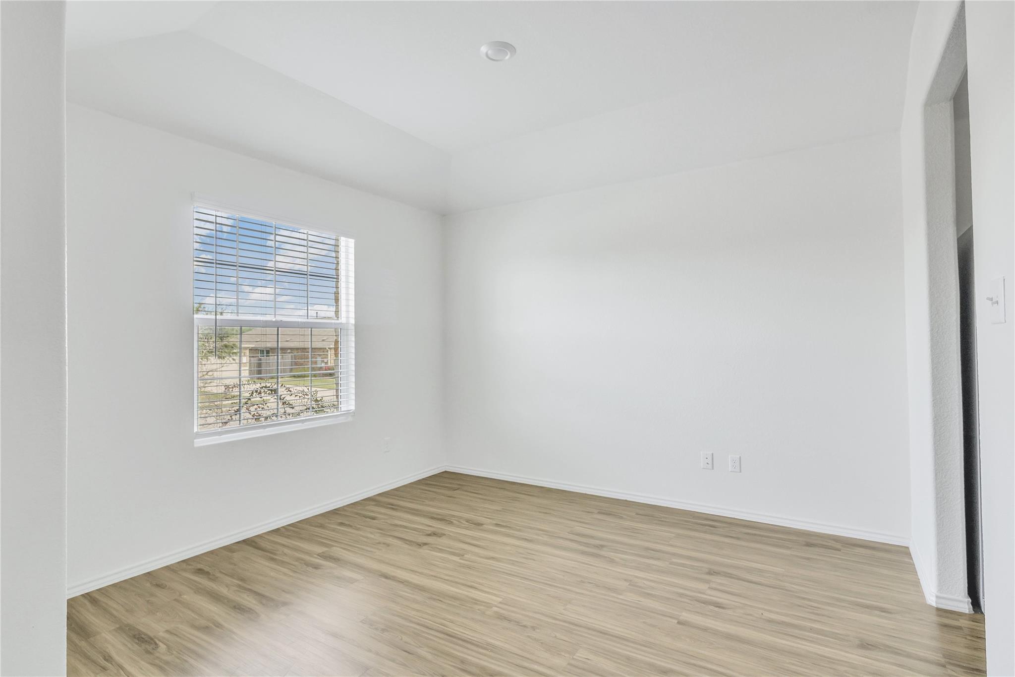 21316 Quick Fox Dr Property Photo 8