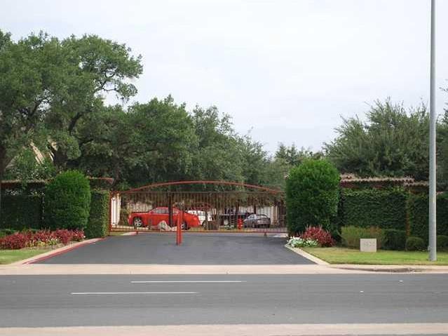 4620 W William Cannon Dr #19 Property Photo 3