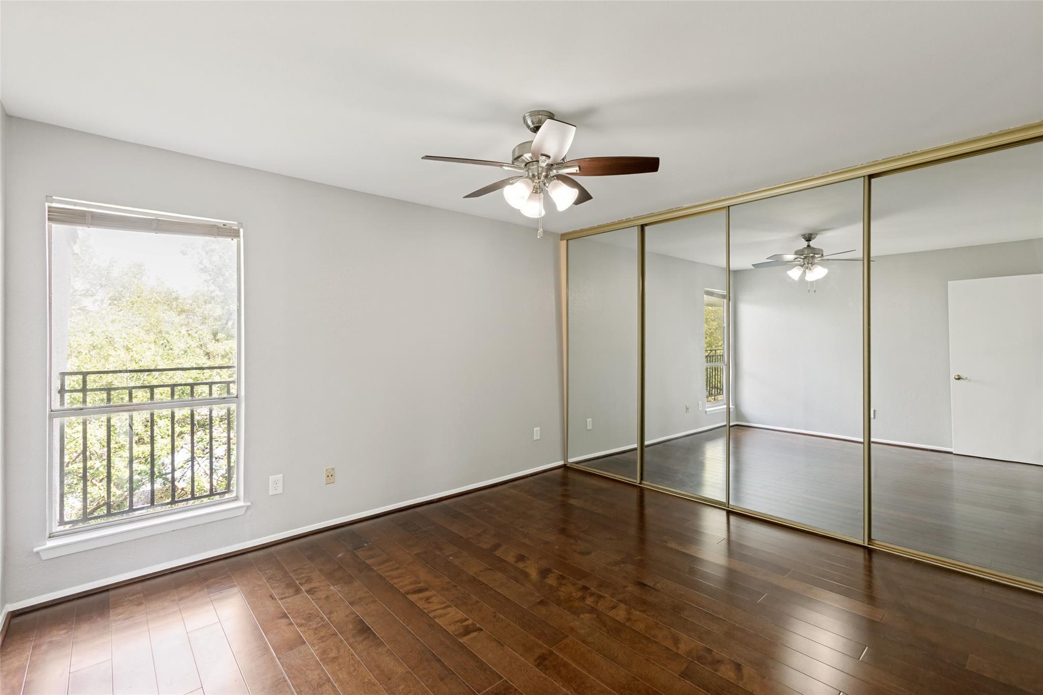 6910 Hart Ln #414 Property Photo 8