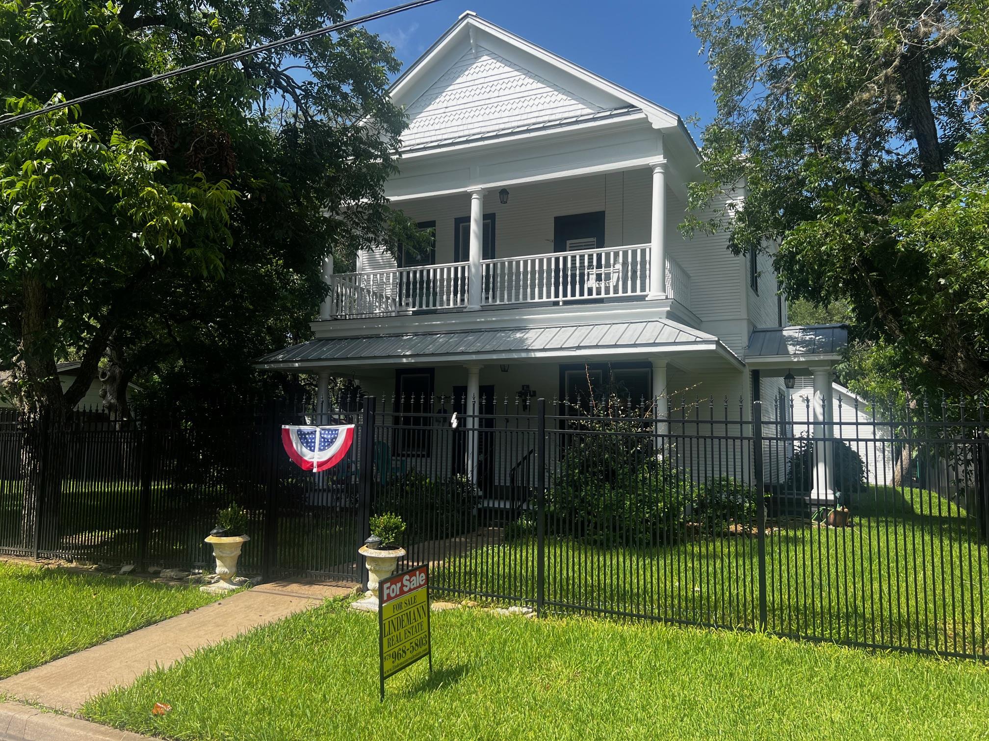 504 South Franklin None Property Photo 1