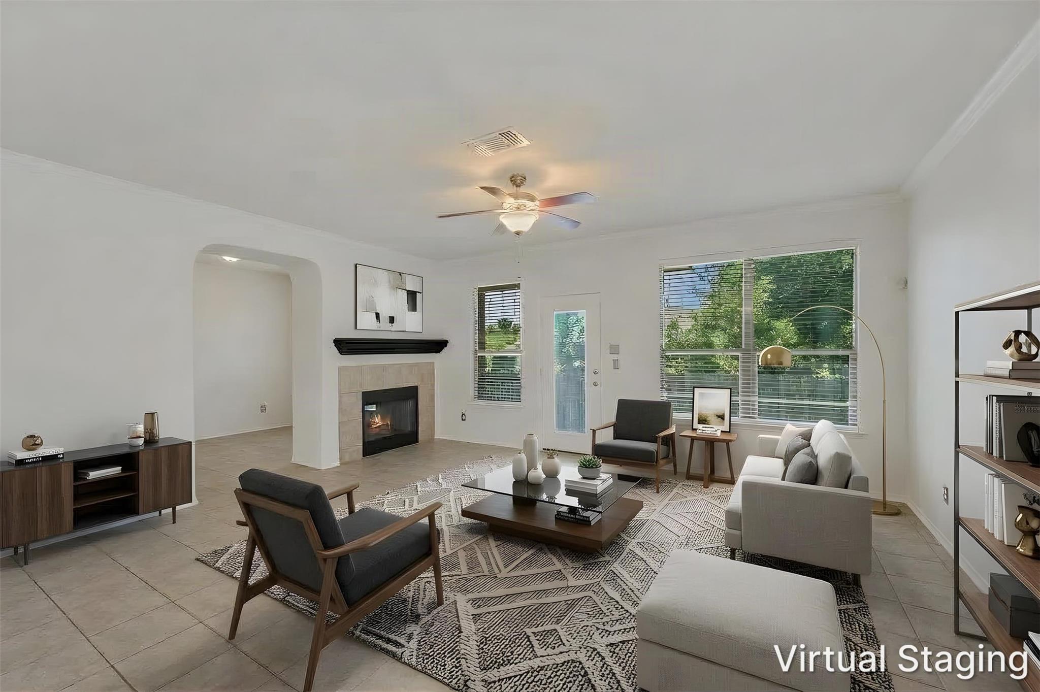 860 Water Hyacinth Loop Property Photo 2