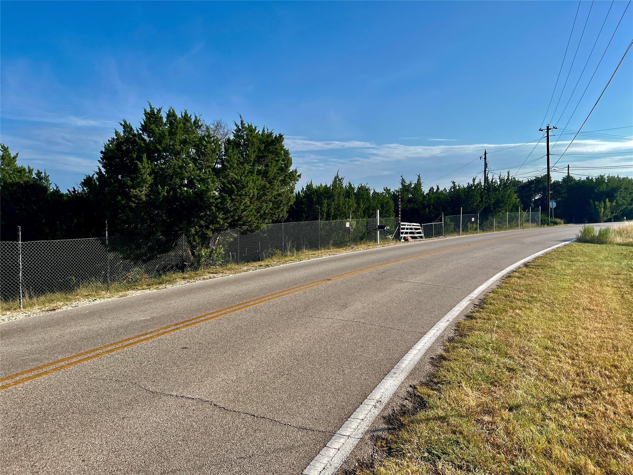 4914 Weletka Dr Property Photo 4